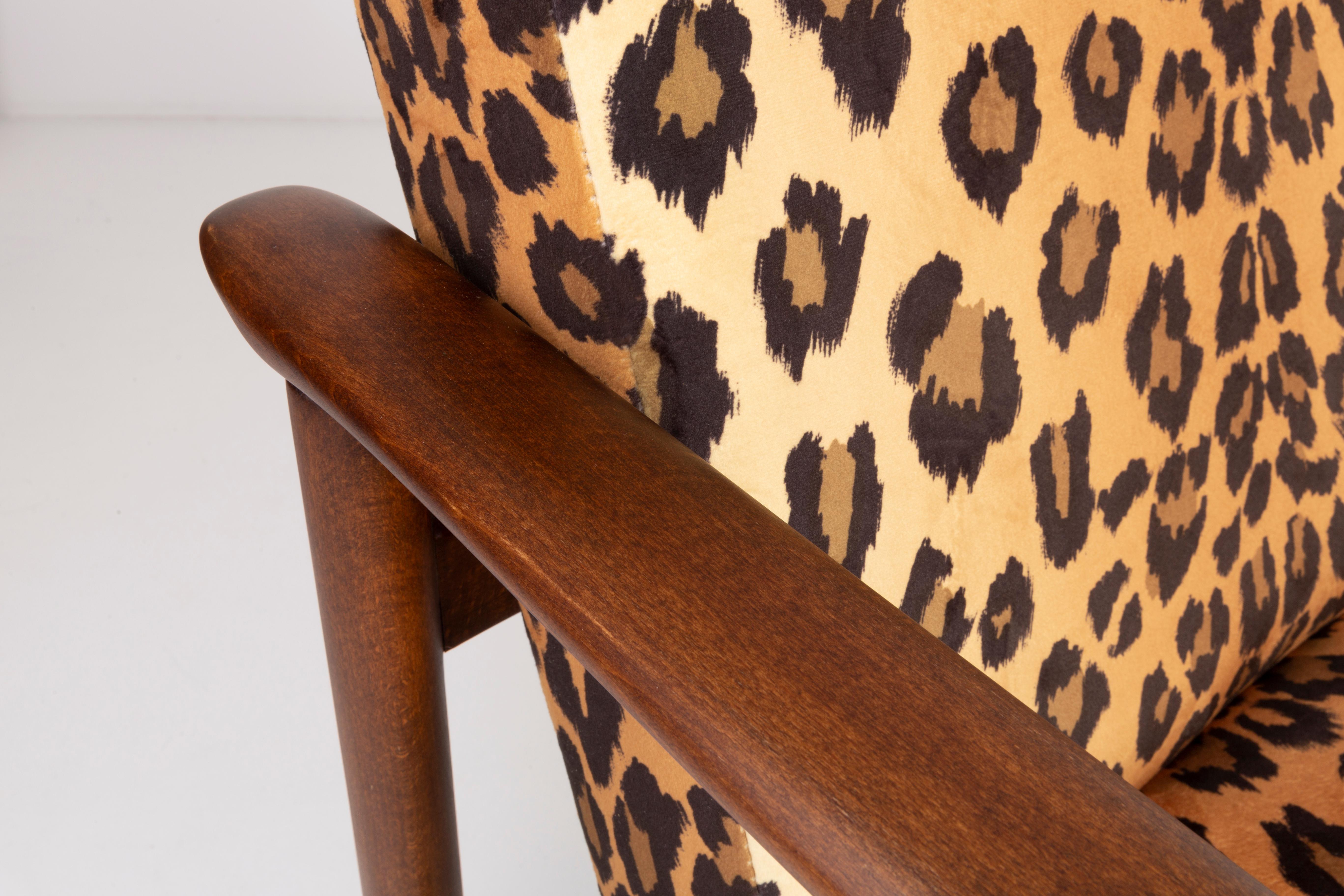 Four Leopard Velvet Armchairs, Hollywood Regency, Edmund Homa, 1960s, Poland For Sale 4