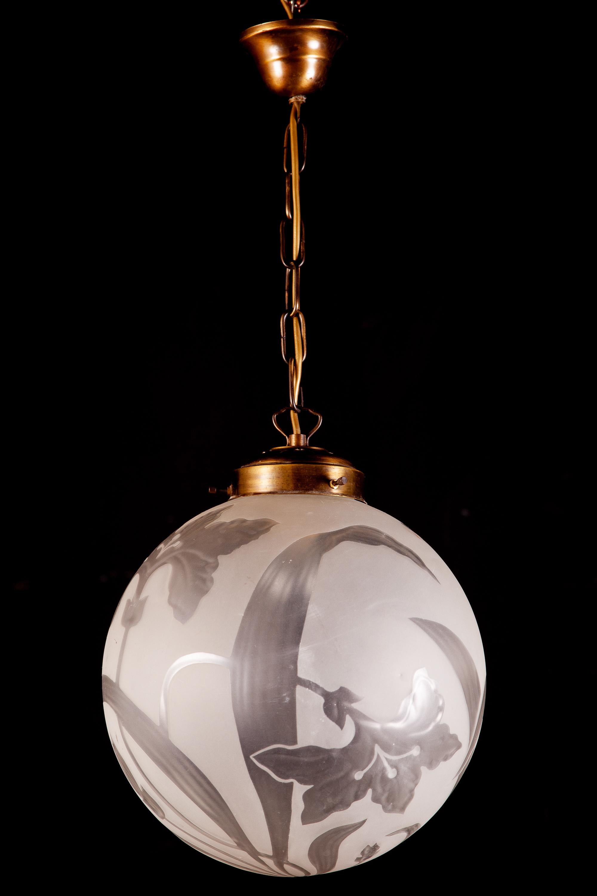 Four Liberty Engraved Glass Sphere Chandeliers or Lanterns, Italy, 1940 For Sale 4
