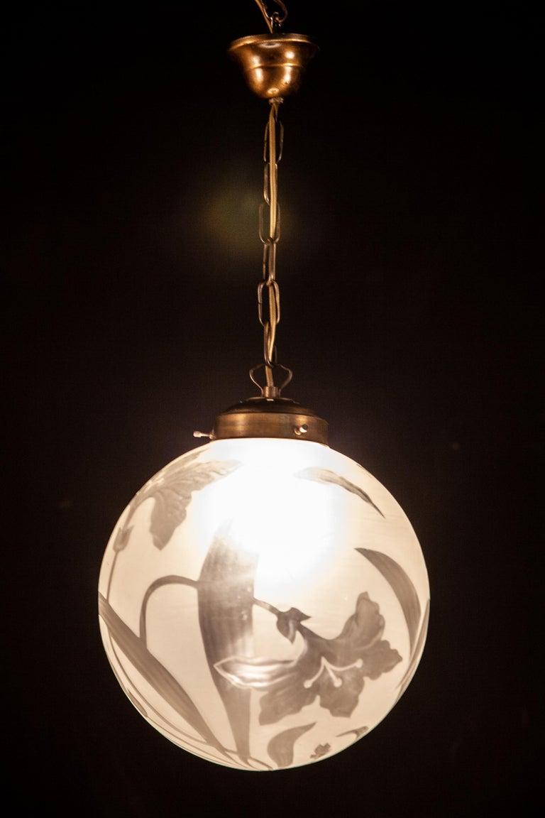 Cuatro candelabros o faroles de esfera de vidrio grabado Liberty, Italia, 1940 en Bueno estado para la venta en Rome, IT