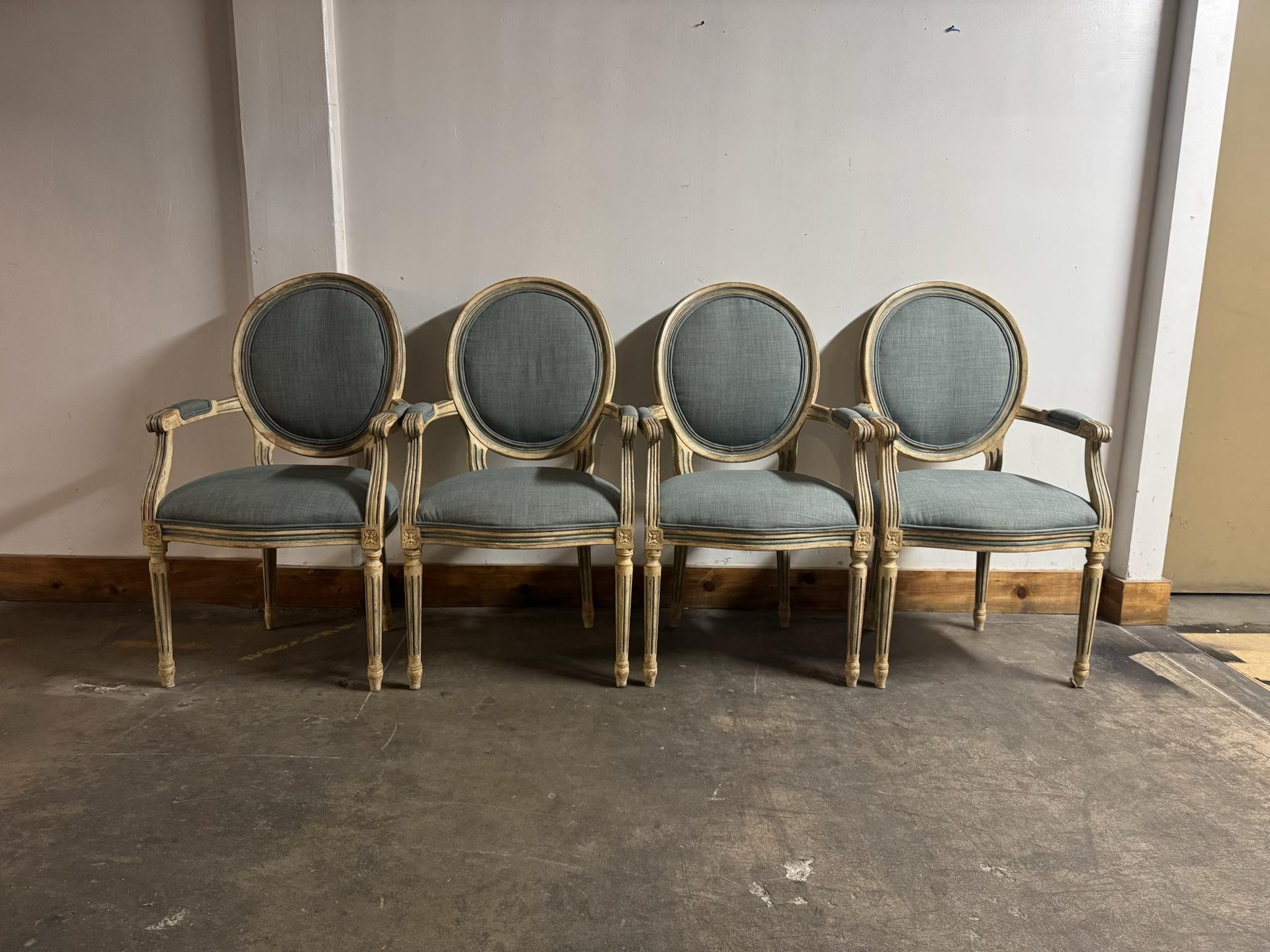 Four Louis XVI Style Dining Chairs Washed Finish with Blue Linen Upholstery For Sale 2