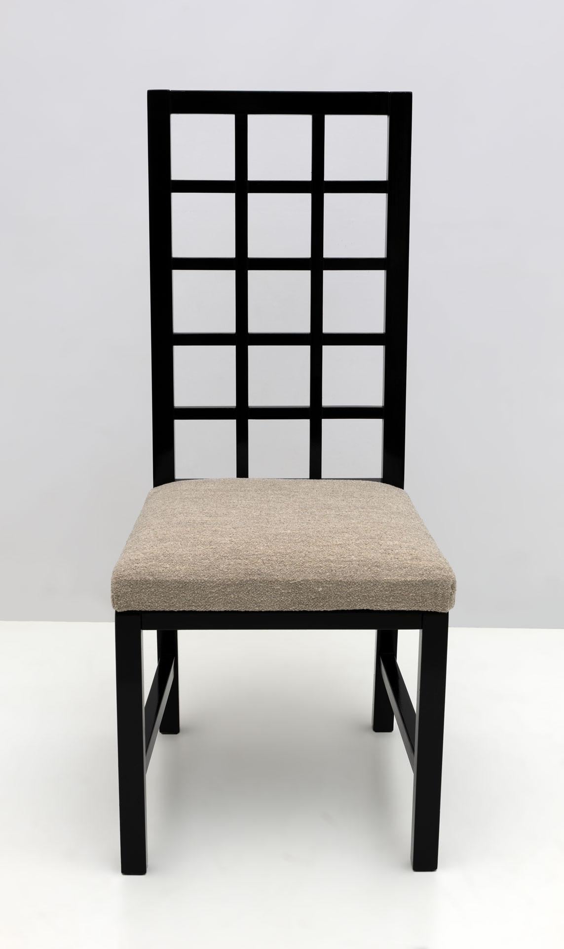 Quatre chaises à haut dossier en laque noire de style Mackintosh, 1979 Bon état - En vente à Puglia, Puglia