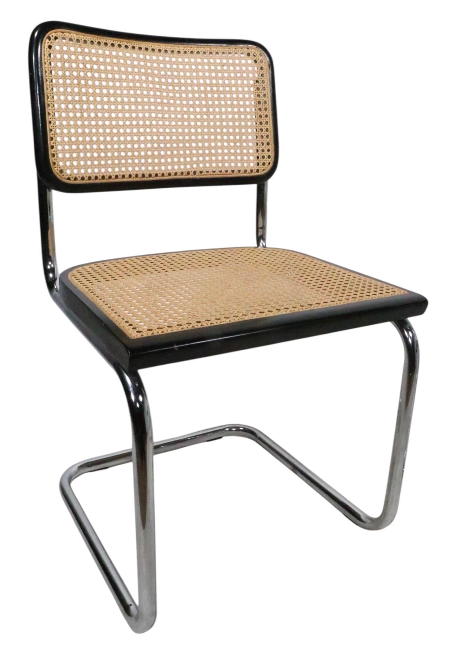 Vier Marcel Breuer Cesca Stühle Made in Italy ca. 1970's (Bauhaus) im Angebot