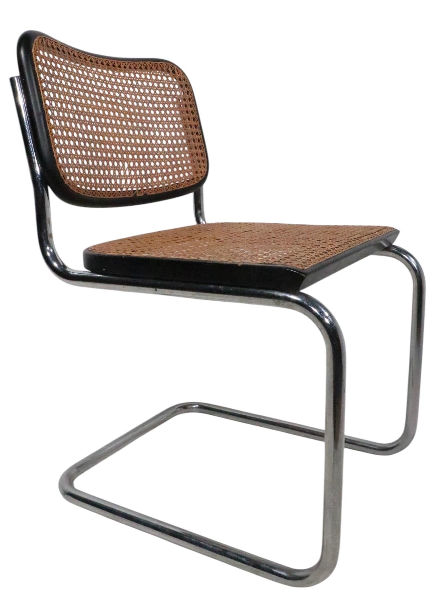 Vier Marcel Breuer Cesca Stühle Made in Italy ca. 1970's im Angebot 1