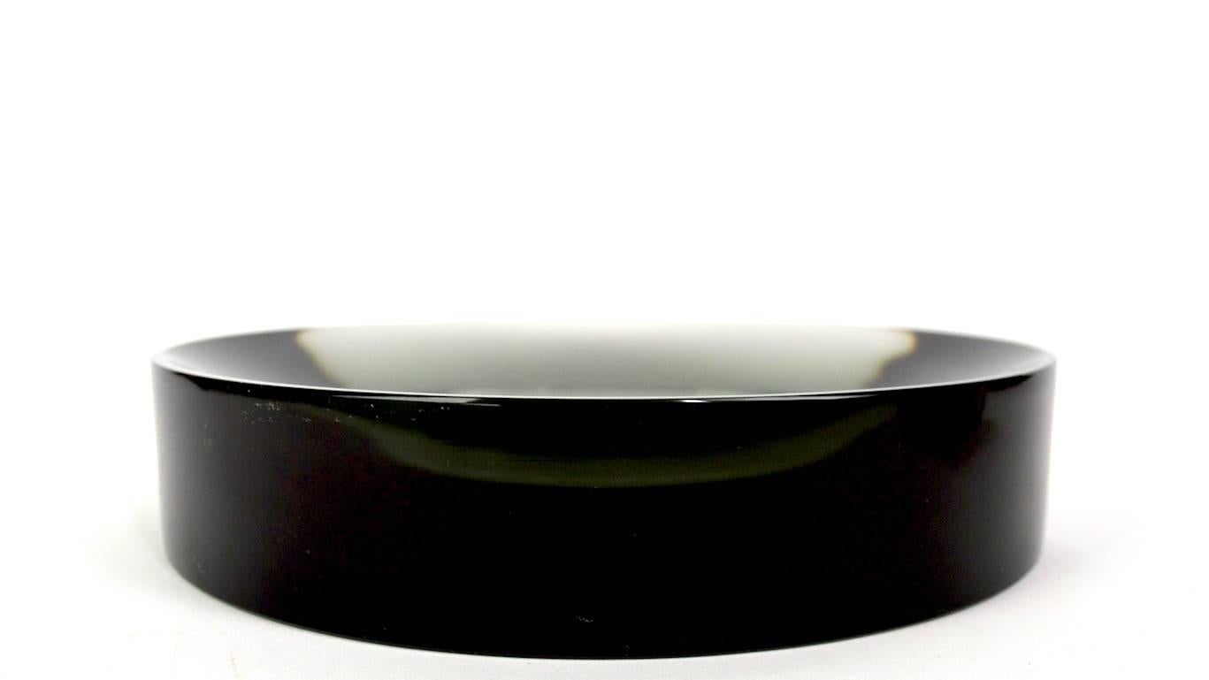Four Matched Murano Smoked Glass Bowls In Excellent Condition For Sale In New York, NY