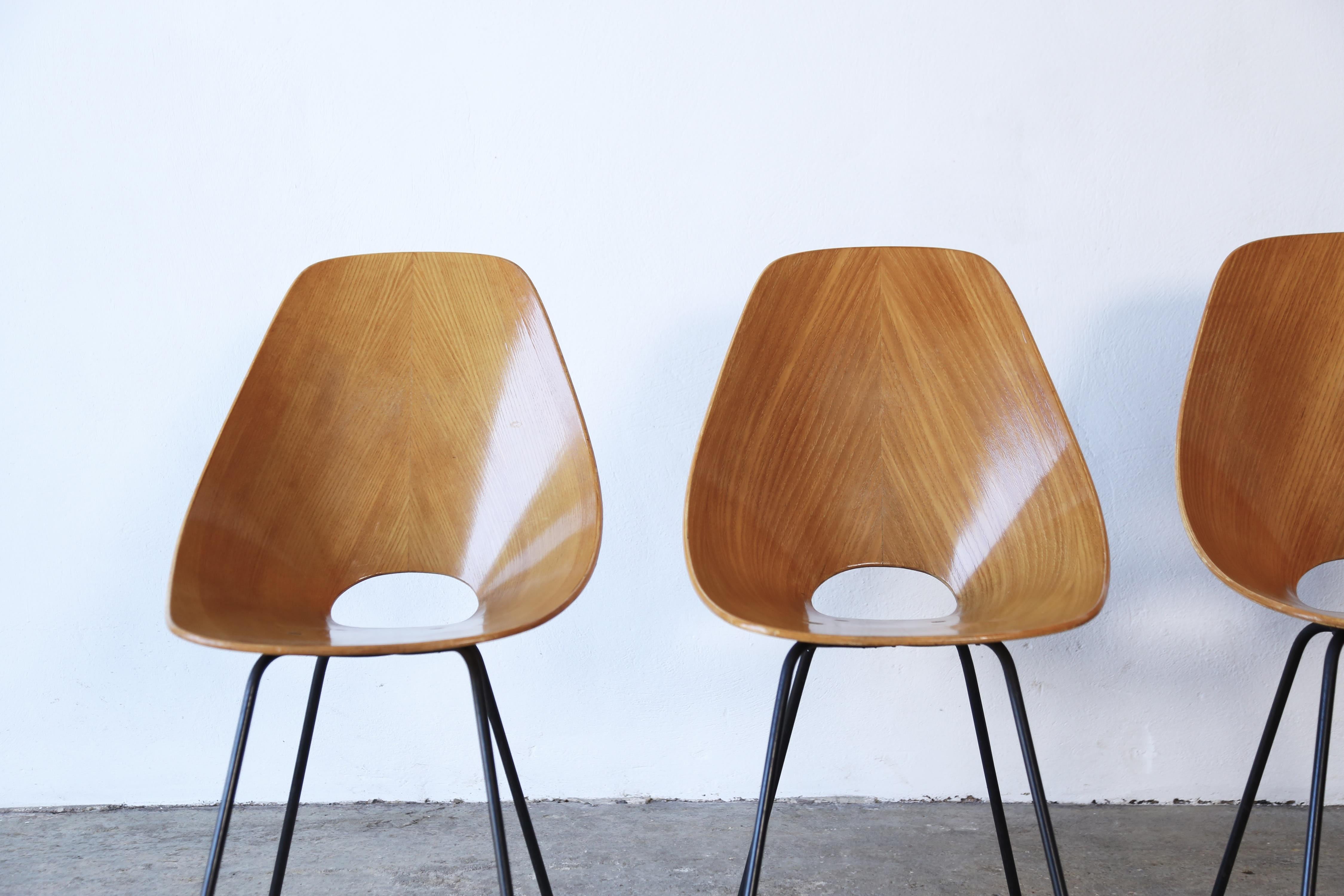 Four Medea Chairs by Vittorio Nobili, Fratelli Tagliabue, Italy, 1950s For Sale 1