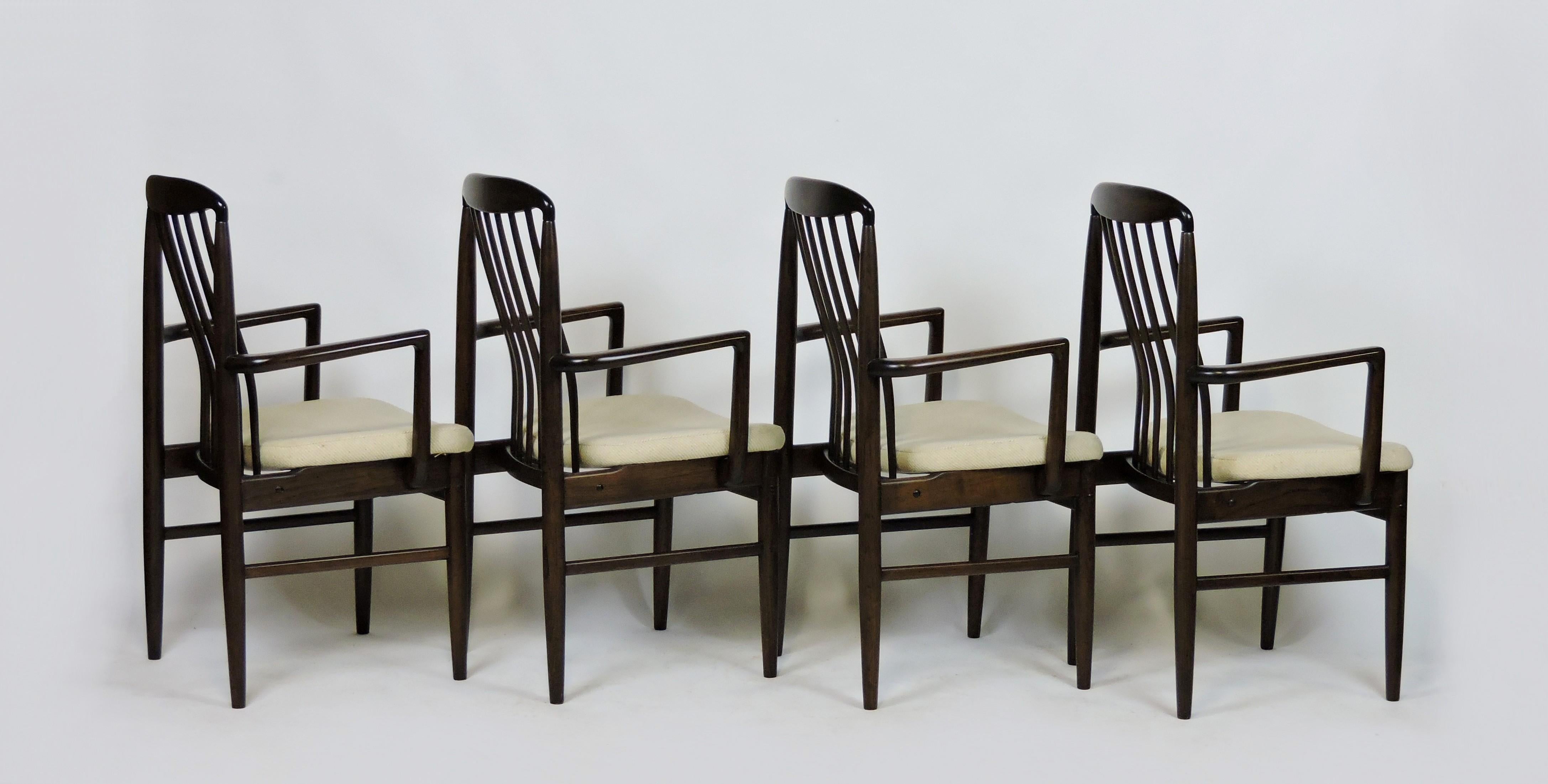 Four Mid Century Danish Modern Walnut Benny Linden BL10A Sanne Dining Chairs In Good Condition In Chesterfield, NJ