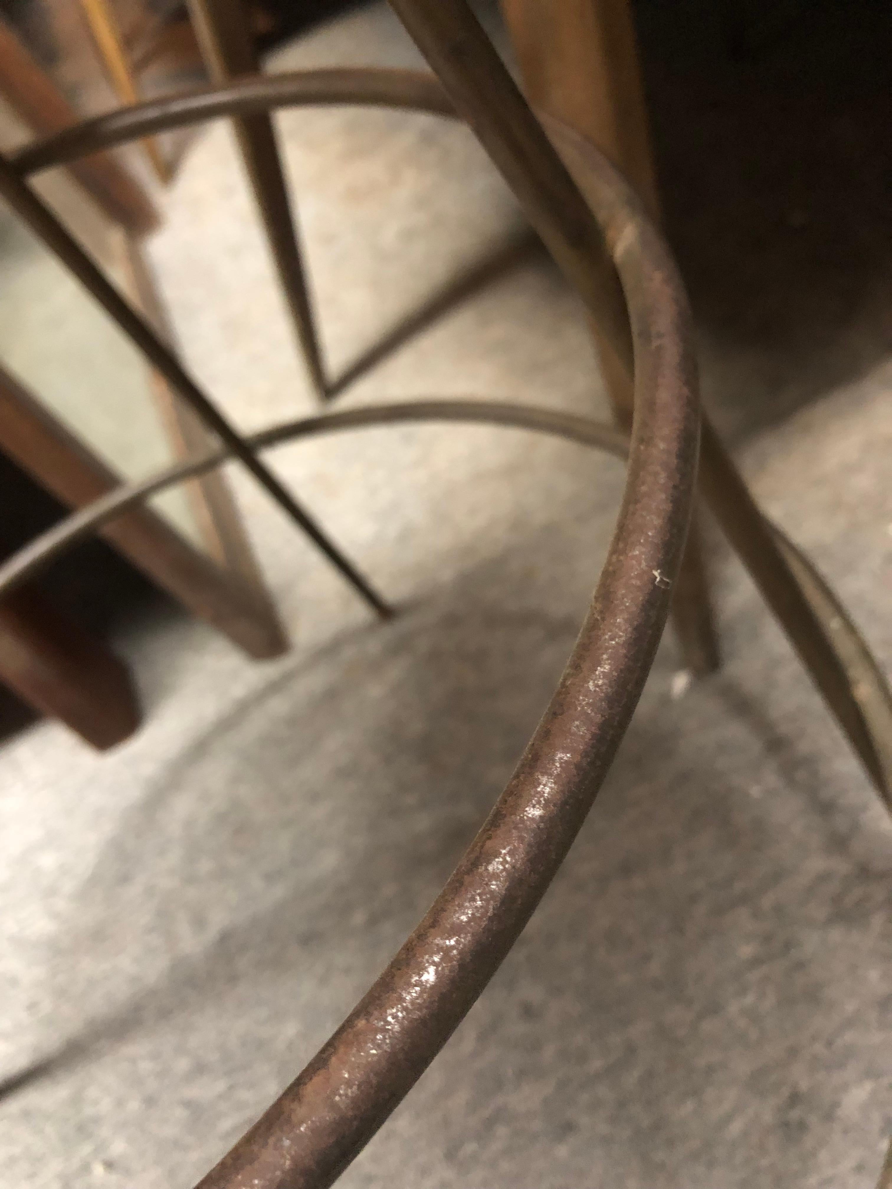 Four Mid-Century Iron and Vinyl Swivel Stools For Sale 2