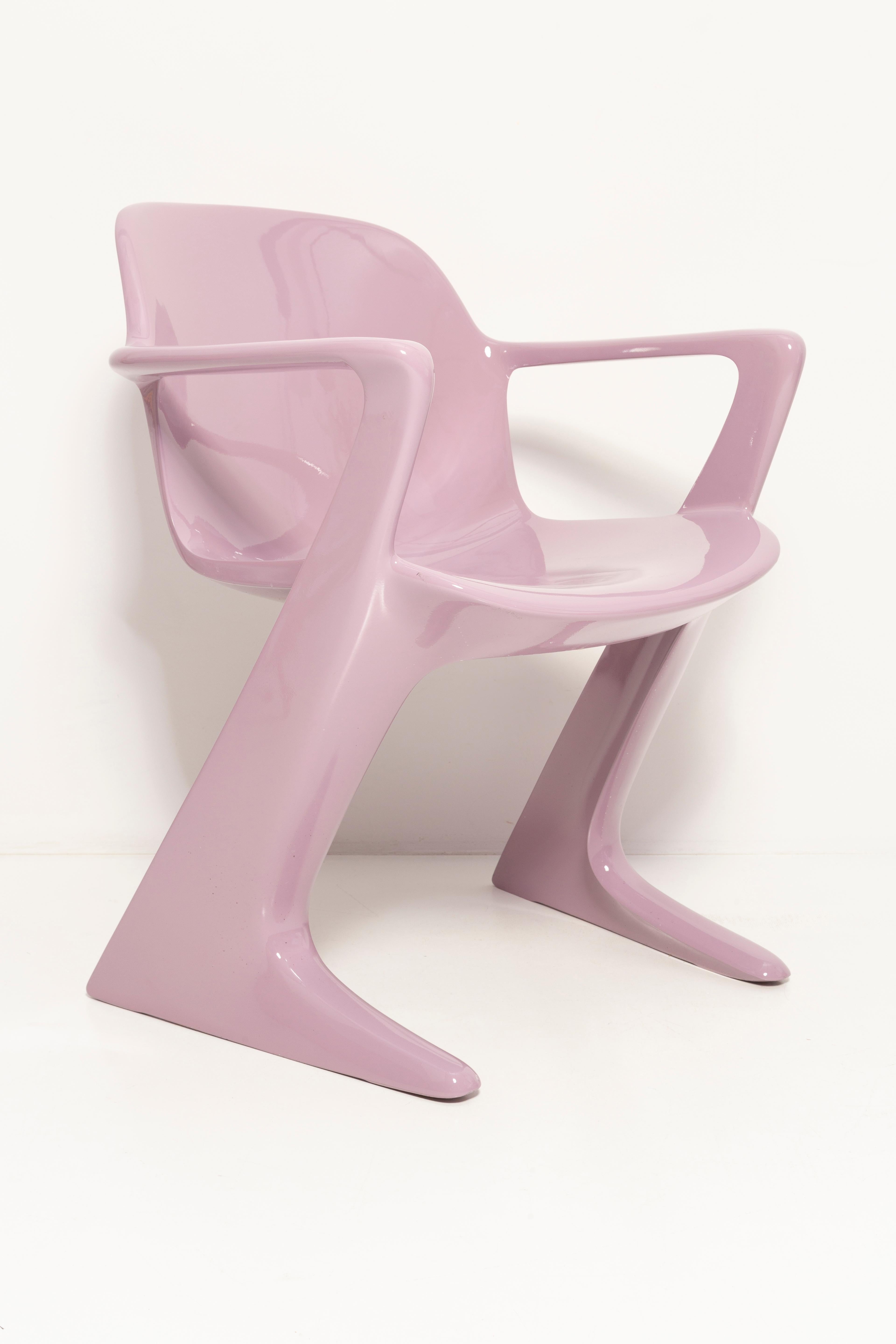 Mid-Century Modern Quatre chaises Kangourou lavande du milieu du siècle conçues par Ernst Moeckl, Allemagne, 1968 en vente