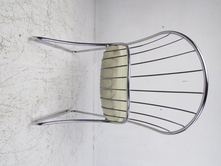 Late 20th Century Four Mid-Century Modern Dining Chairs by Daystrom Furniture Co. For Sale