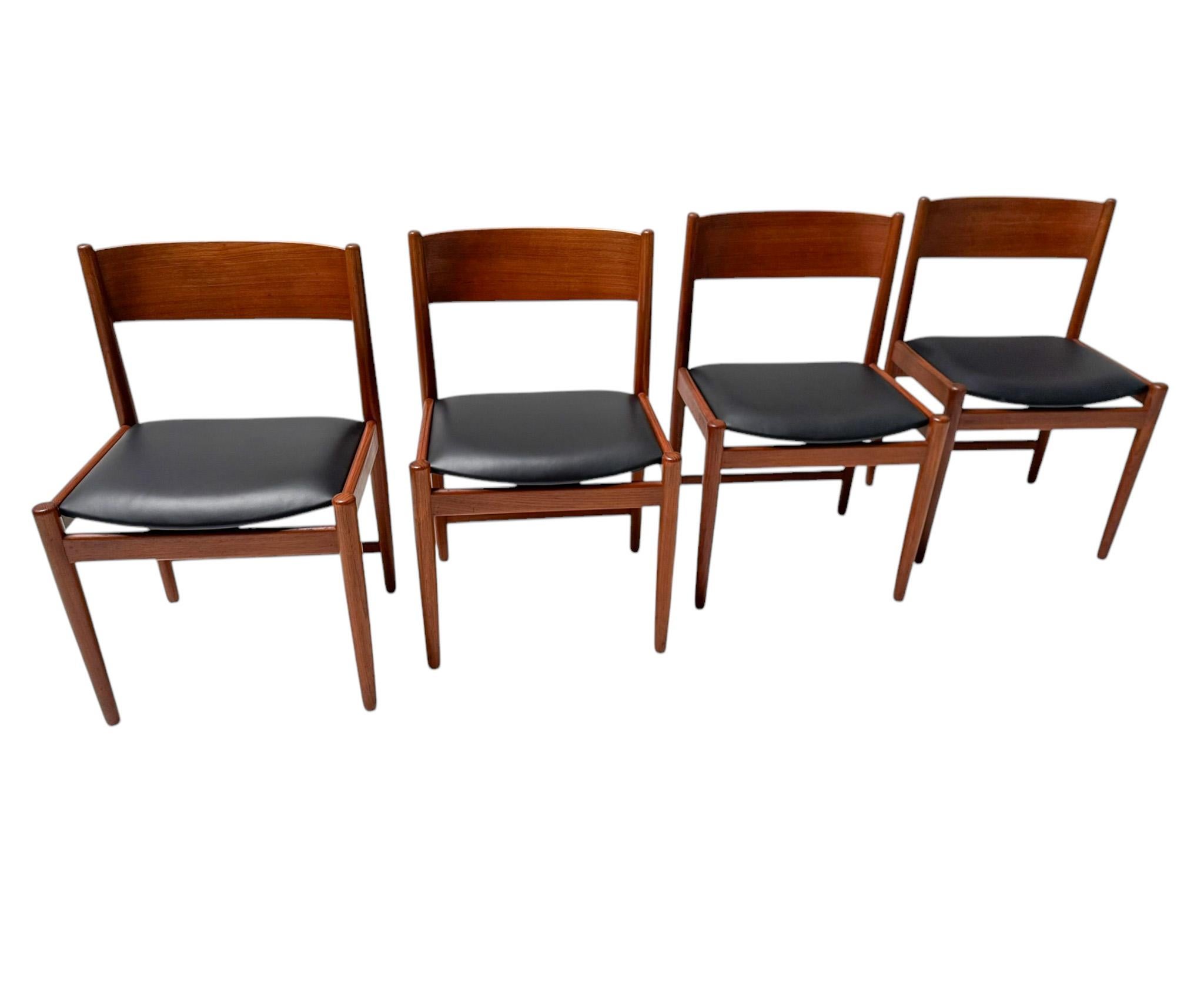 Cuatro sillas de comedor modernas de mediados de siglo de Kurt Østervig para Sibast, años 60 en Bueno estado para la venta en Amsterdam, NL