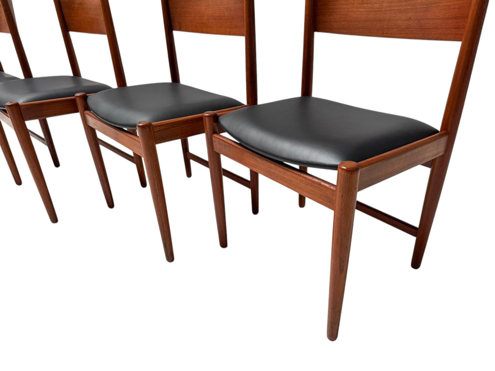Cuatro sillas de comedor modernas de mediados de siglo de Kurt Østervig para Sibast, años 60 mediados del siglo XX en venta