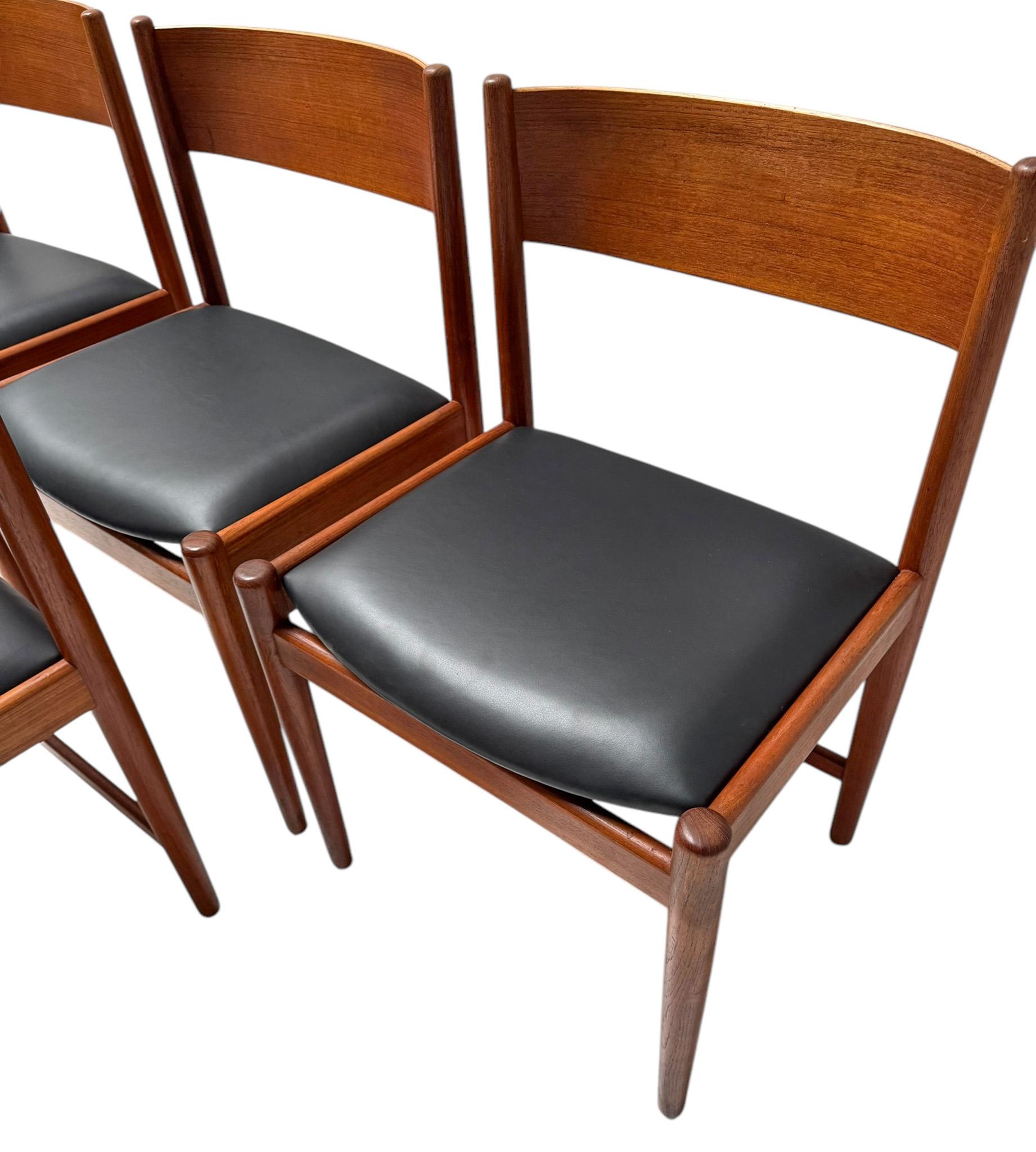 Cuatro sillas de comedor modernas de mediados de siglo de Kurt Østervig para Sibast, años 60 en venta 2