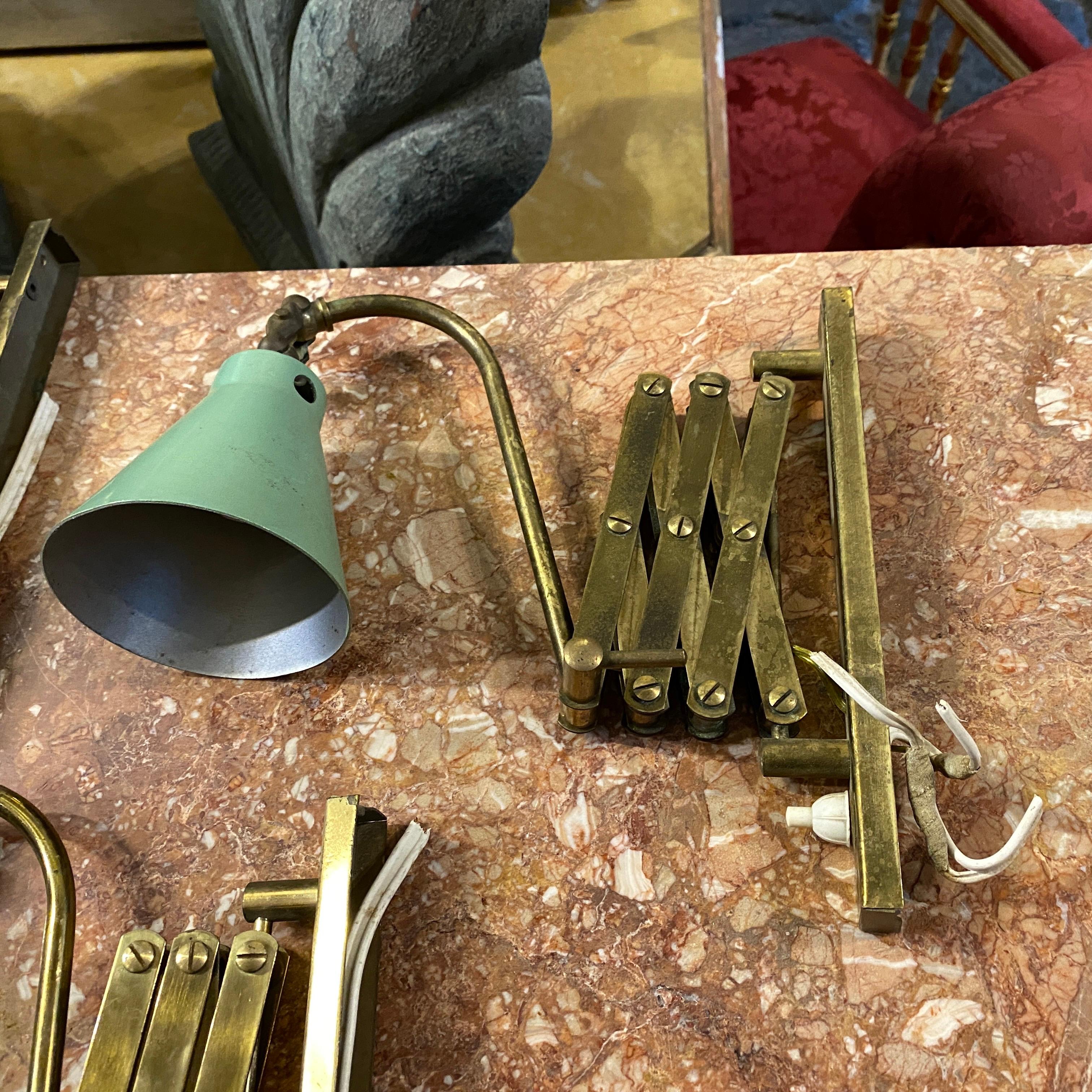 Four Mid-Century Modern Extendable Brass Italian Wall Sconces, 1950s In Good Condition In Aci Castello, IT