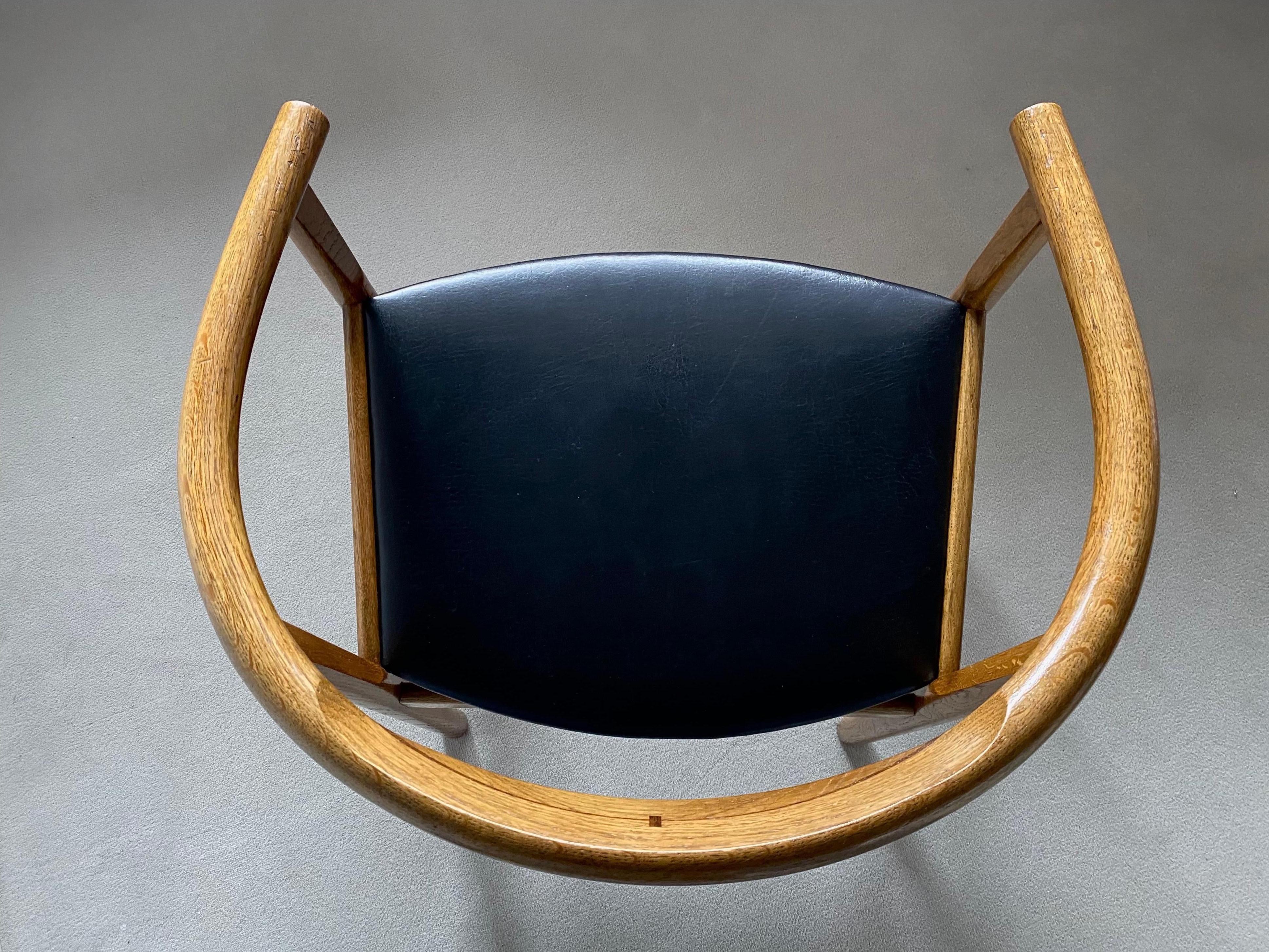 Vier Hans Wegner PP 203 Stühle aus Eiche und Wenge, Mid-Century Modern im Angebot 2