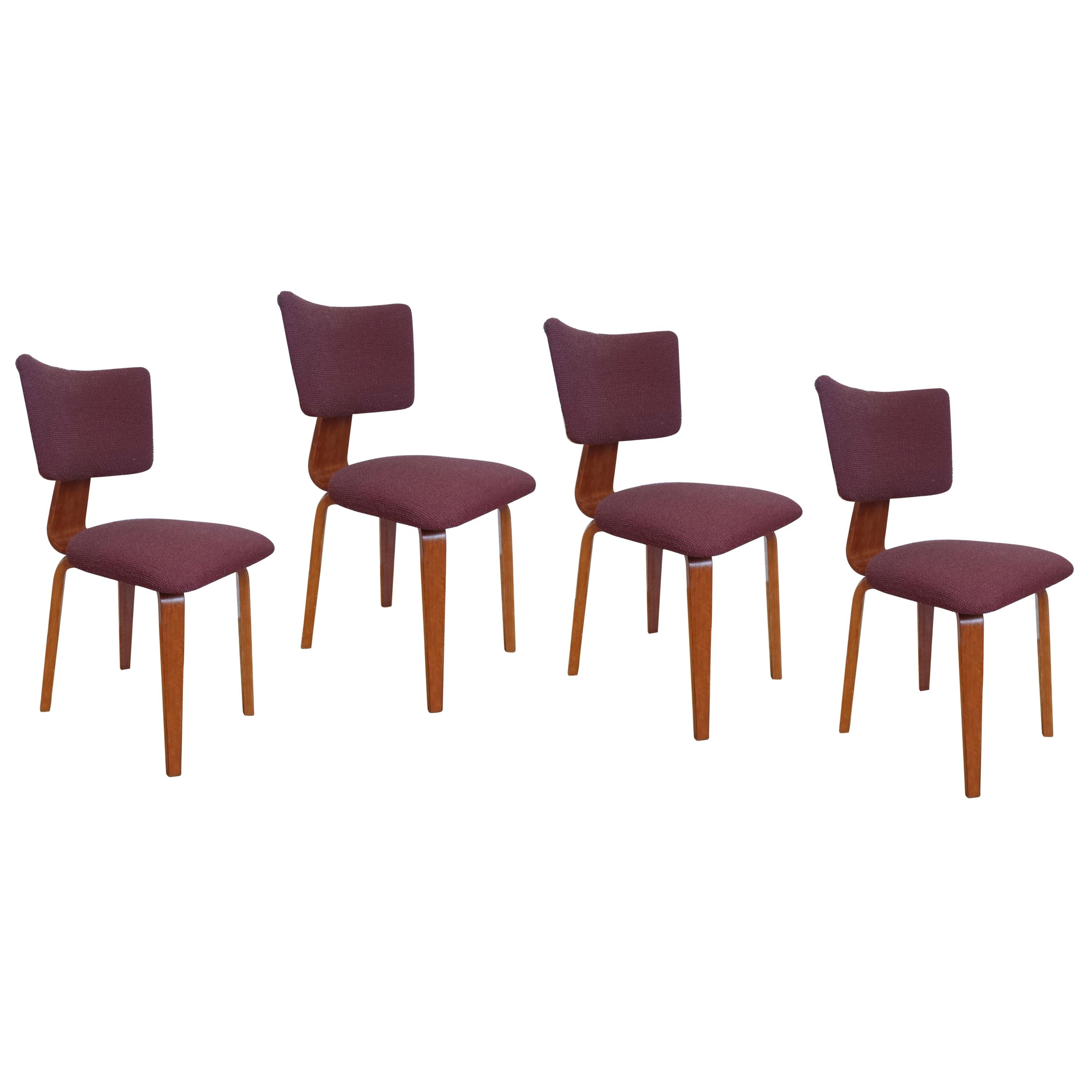 Quatre chaises de salle à manger en contreplaqué modernes du milieu du siècle par Dutch Cor Alons 1950's