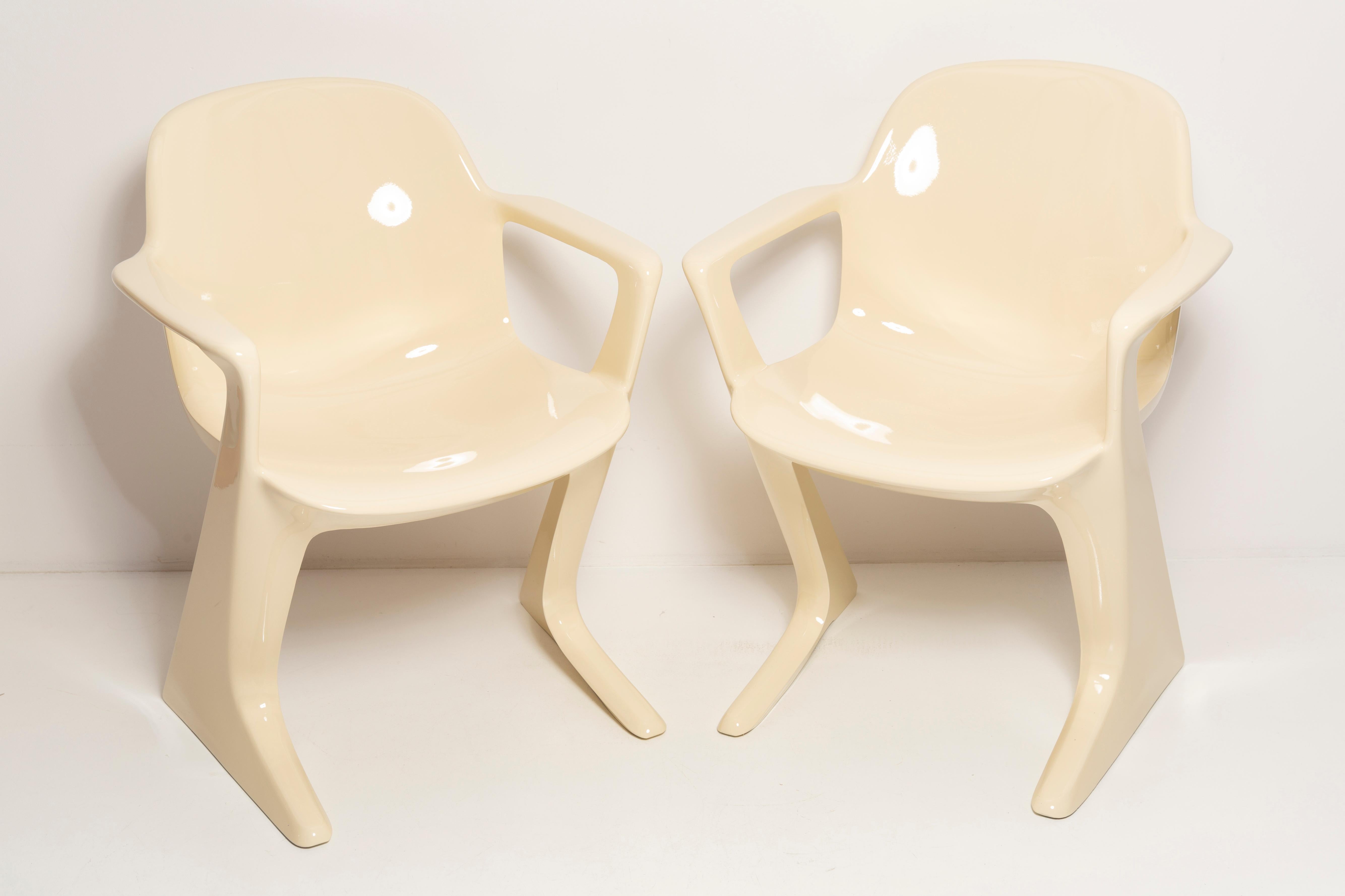 Fiberglass Four Mid-Century Pink Beige Red Kangaroo Chairs, Ernst Moeckl, Germany, 1960s For Sale