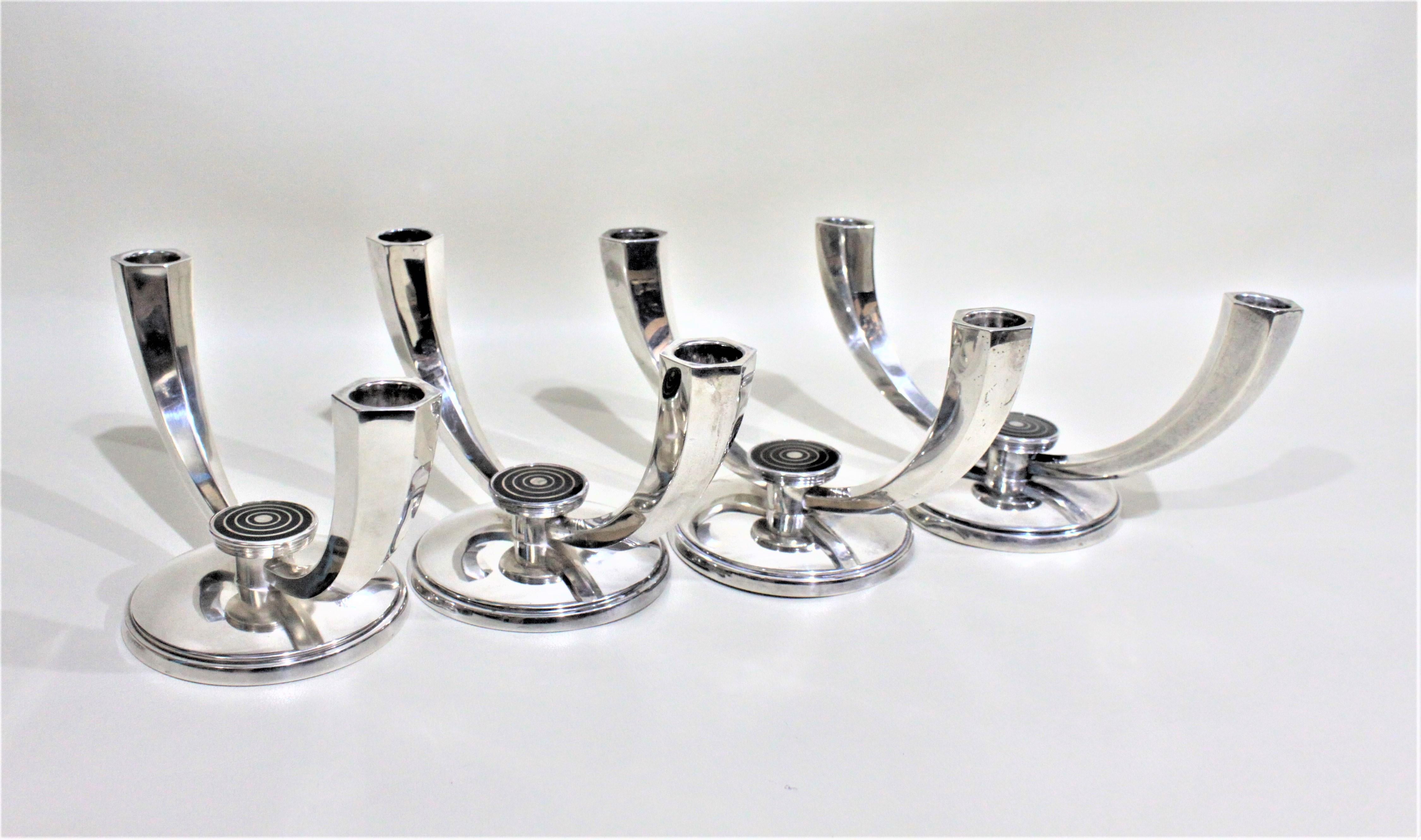 Cuatro candelabros de doble rama de plata de ley de mediados de siglo de J. Tostrup Noruega Moderno de mediados de siglo en venta