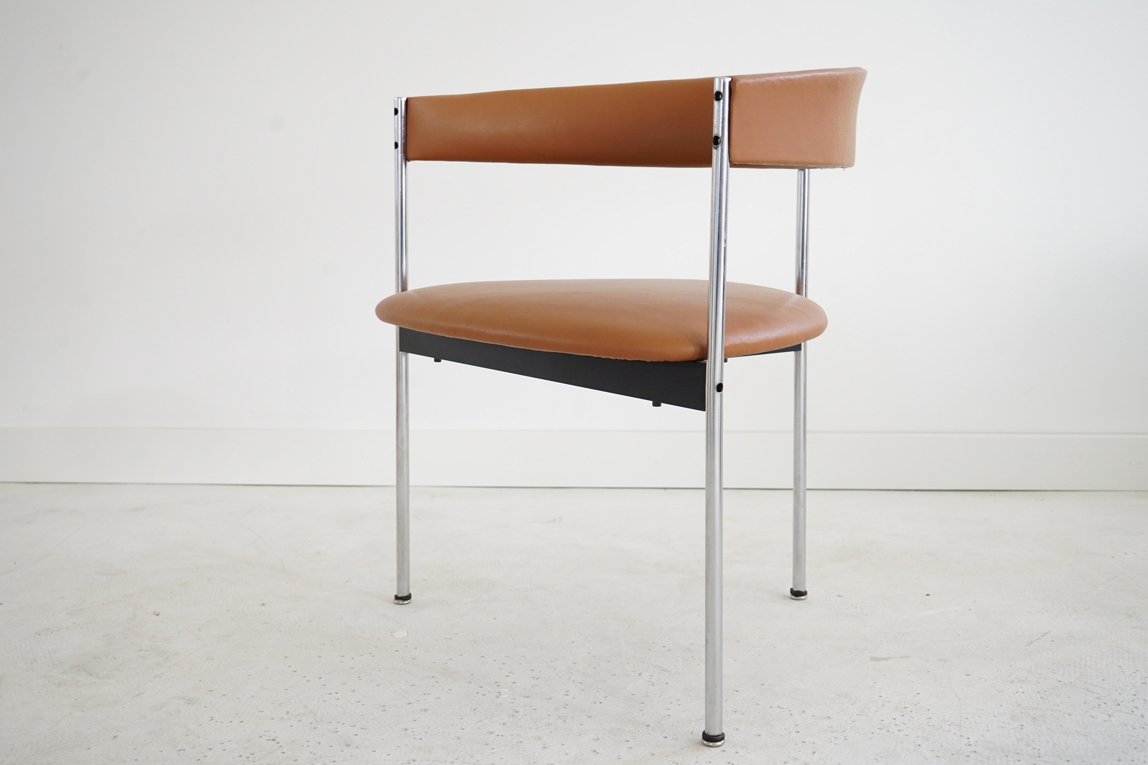 German Four Mid-Century Three-legged Chairs by Dieter Waeckerlin for Idealheim, 1970s For Sale