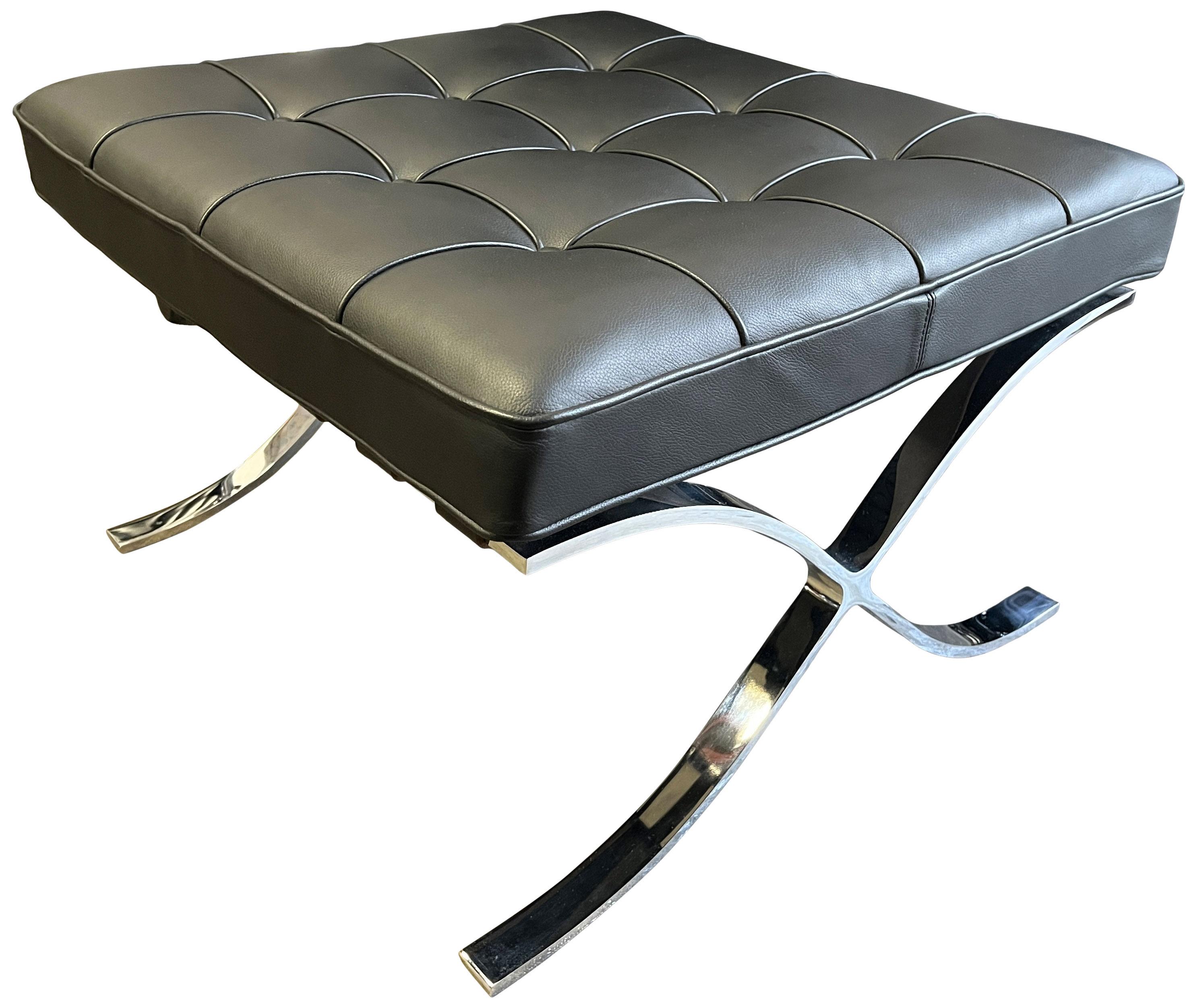 Midcentury Barcelona Ottomans / Stools in Black Leather for Knoll
 For Sale 1