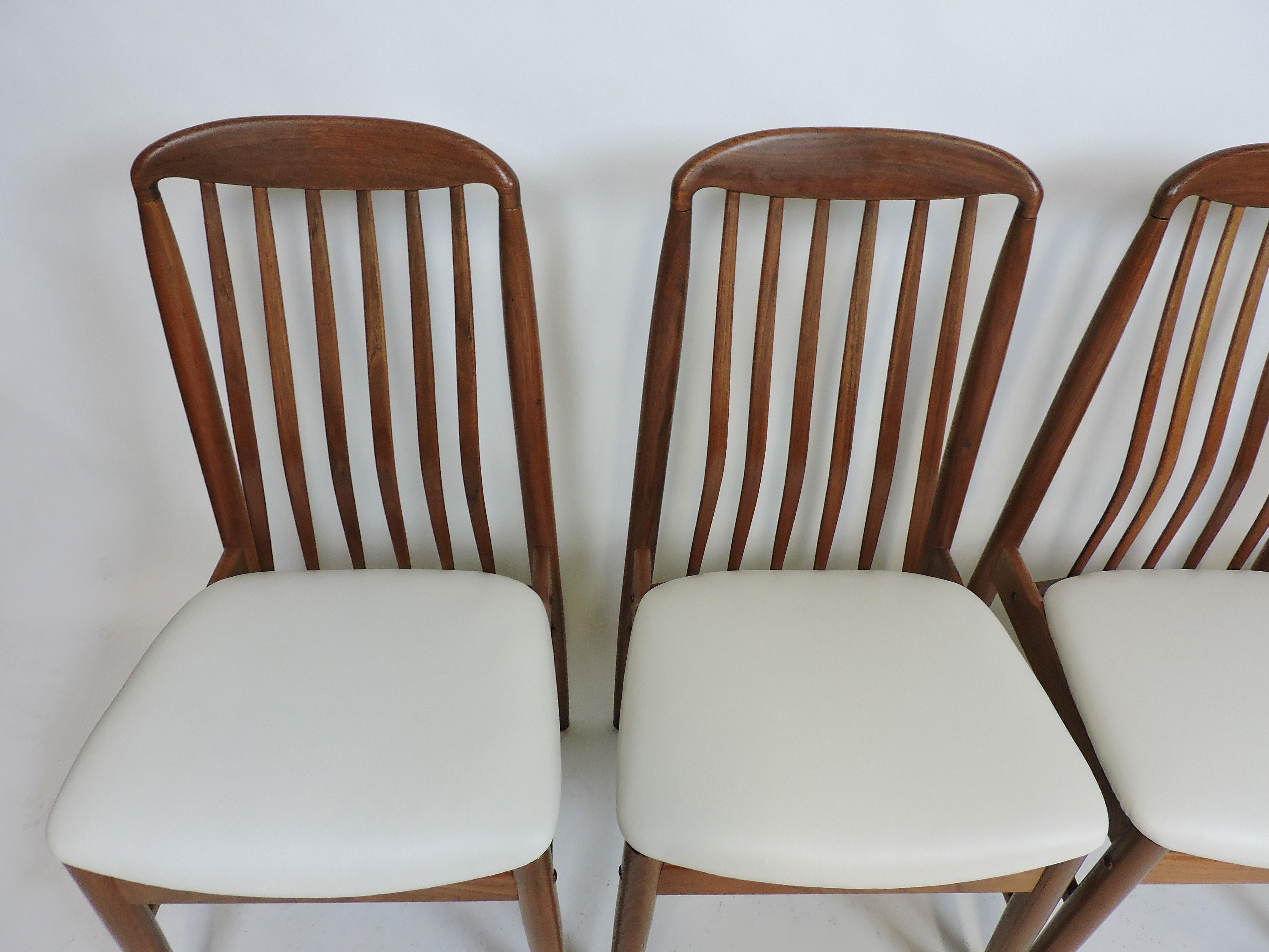 Four Midcentury Danish Modern Teak Benny Linden Dining Chairs In Good Condition In Chesterfield, NJ