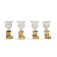 Set di Quattro Vasi Medicei Neoclassici Decorazioni Da Tavola Italiane Fine 1700