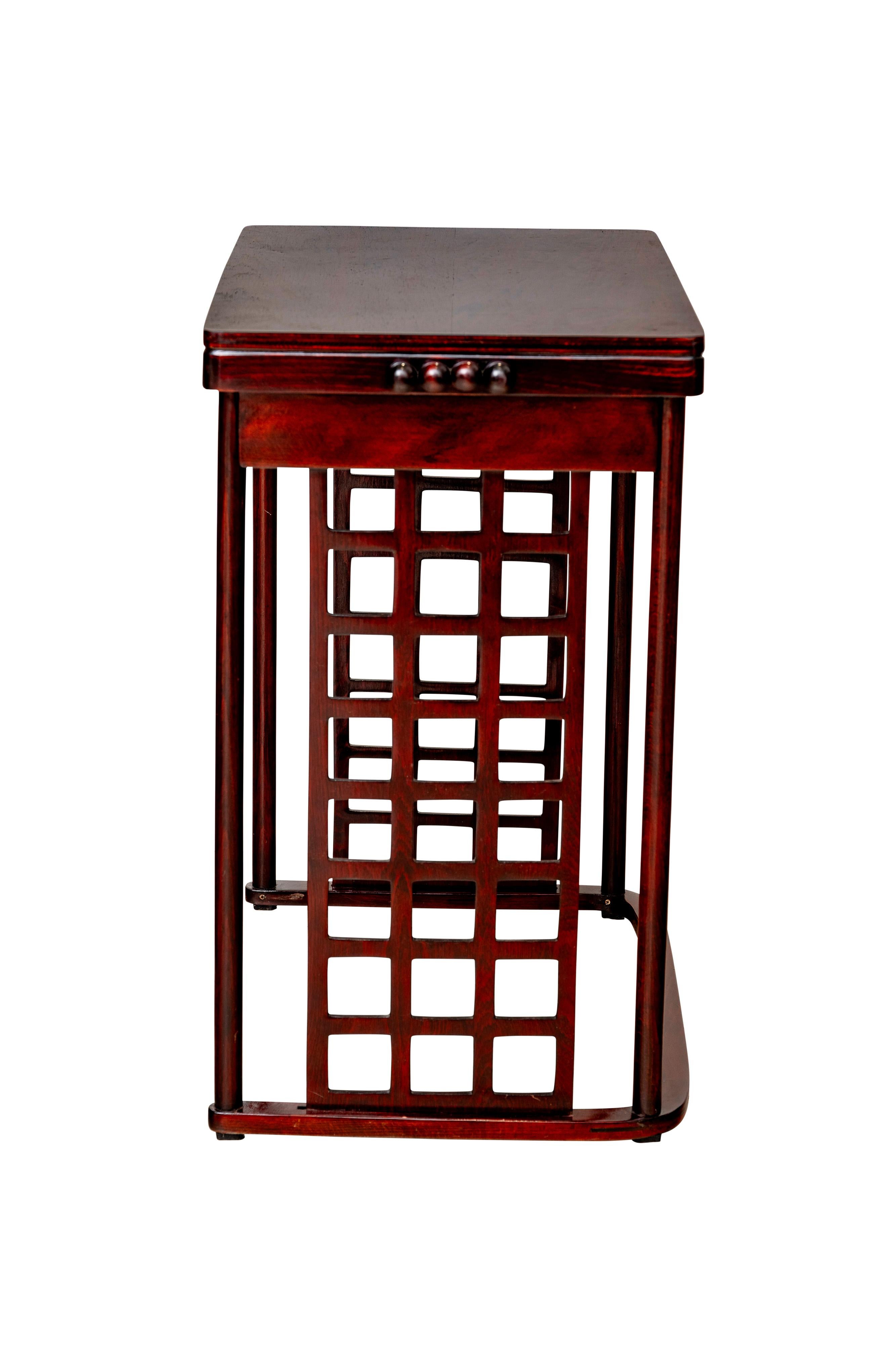 Austriaco Quattro tavolini Josef Hoffmann J. & J. Kohn 1910 ca. in vendita