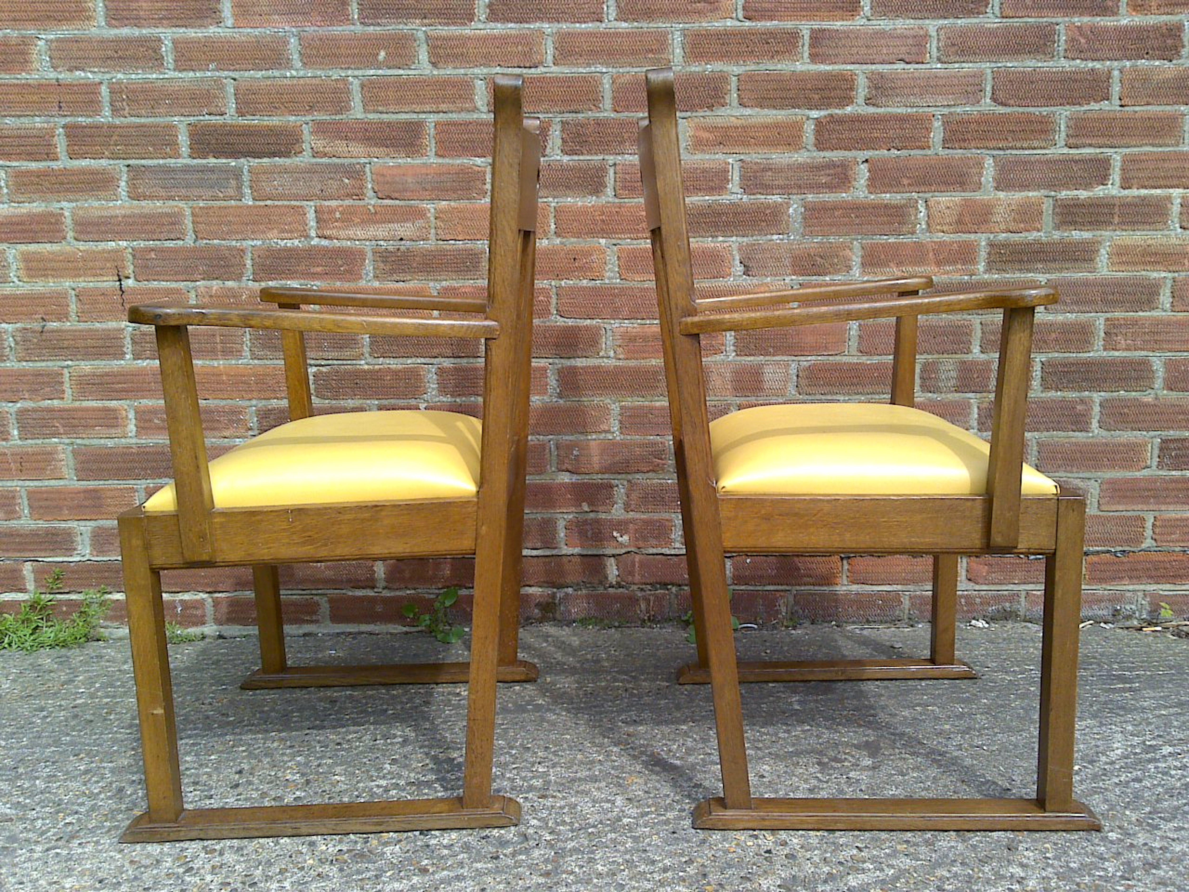Pair Oak Armchairs, in the style of Liberty & Co with heart Cut-Out to the backs In Good Condition For Sale In London, GB