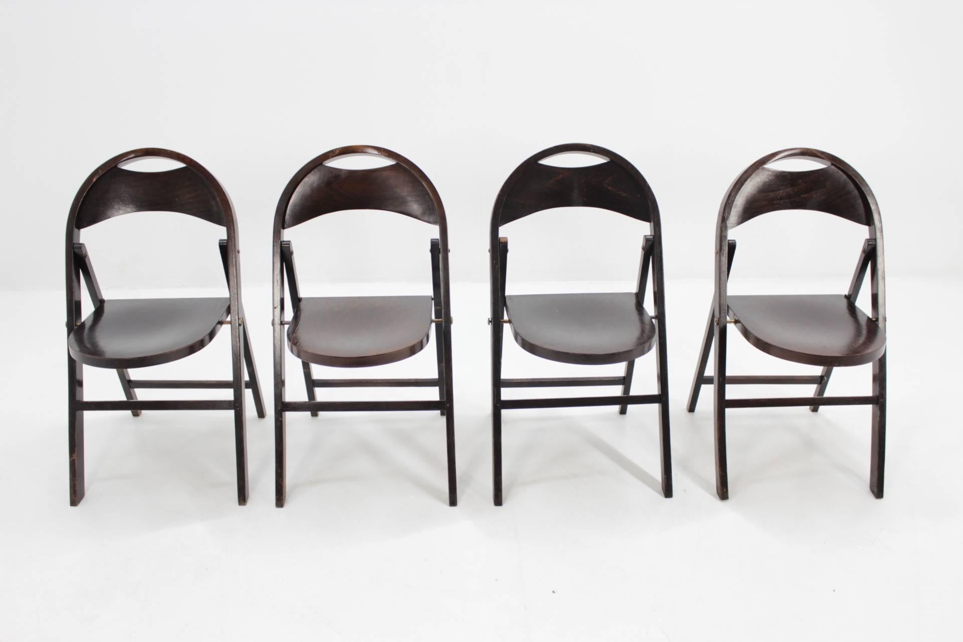 - 1930s, Czechoslovakia
- Original (well-) preserved
- Marked by maker
- Straight and simple design
- Publicated in books and catalogues 
- Measure: seat height 45 cm.