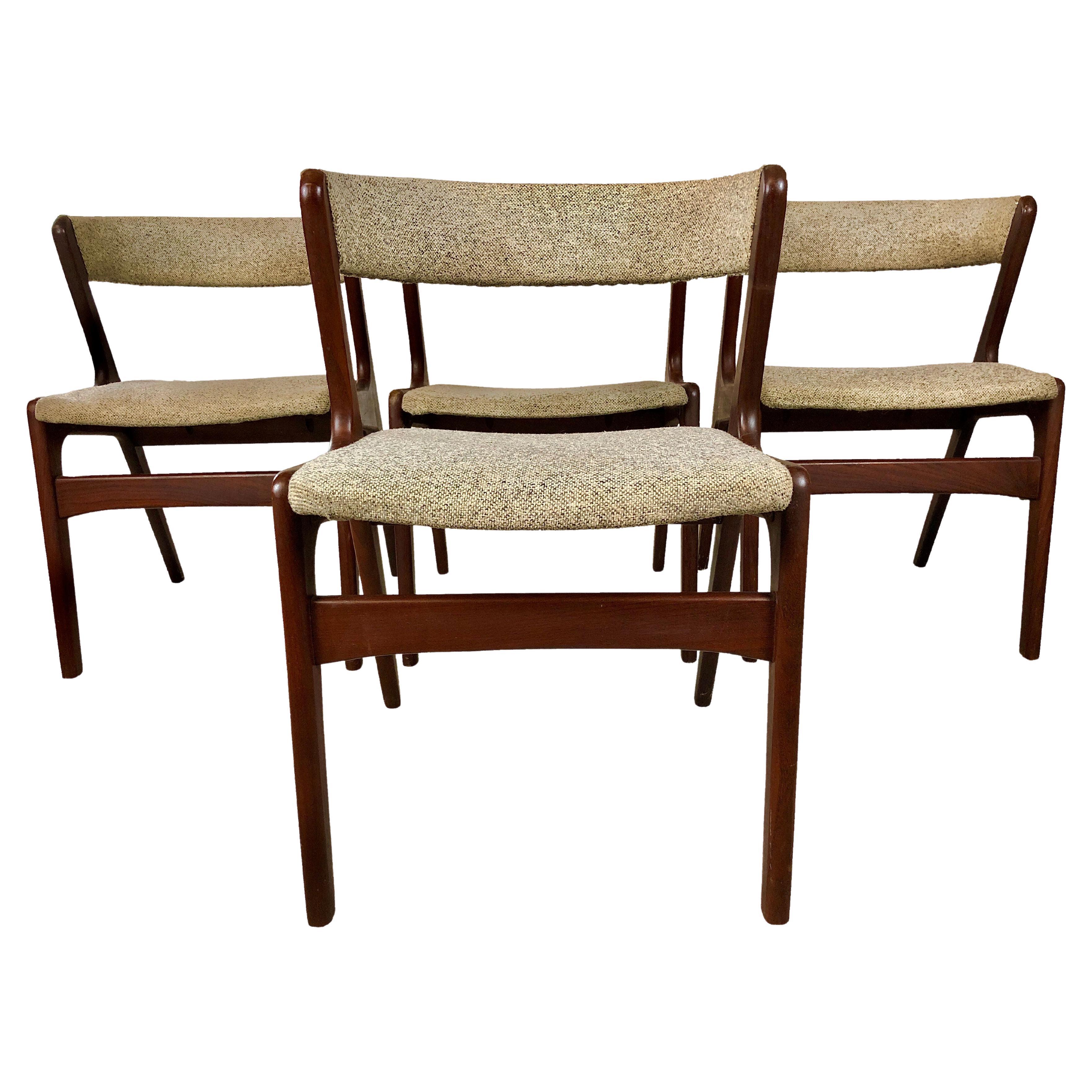 Vier oder mehr Kai Kristiansen Teakholz Esszimmerstühle Custom Reupholstery Included im Angebot