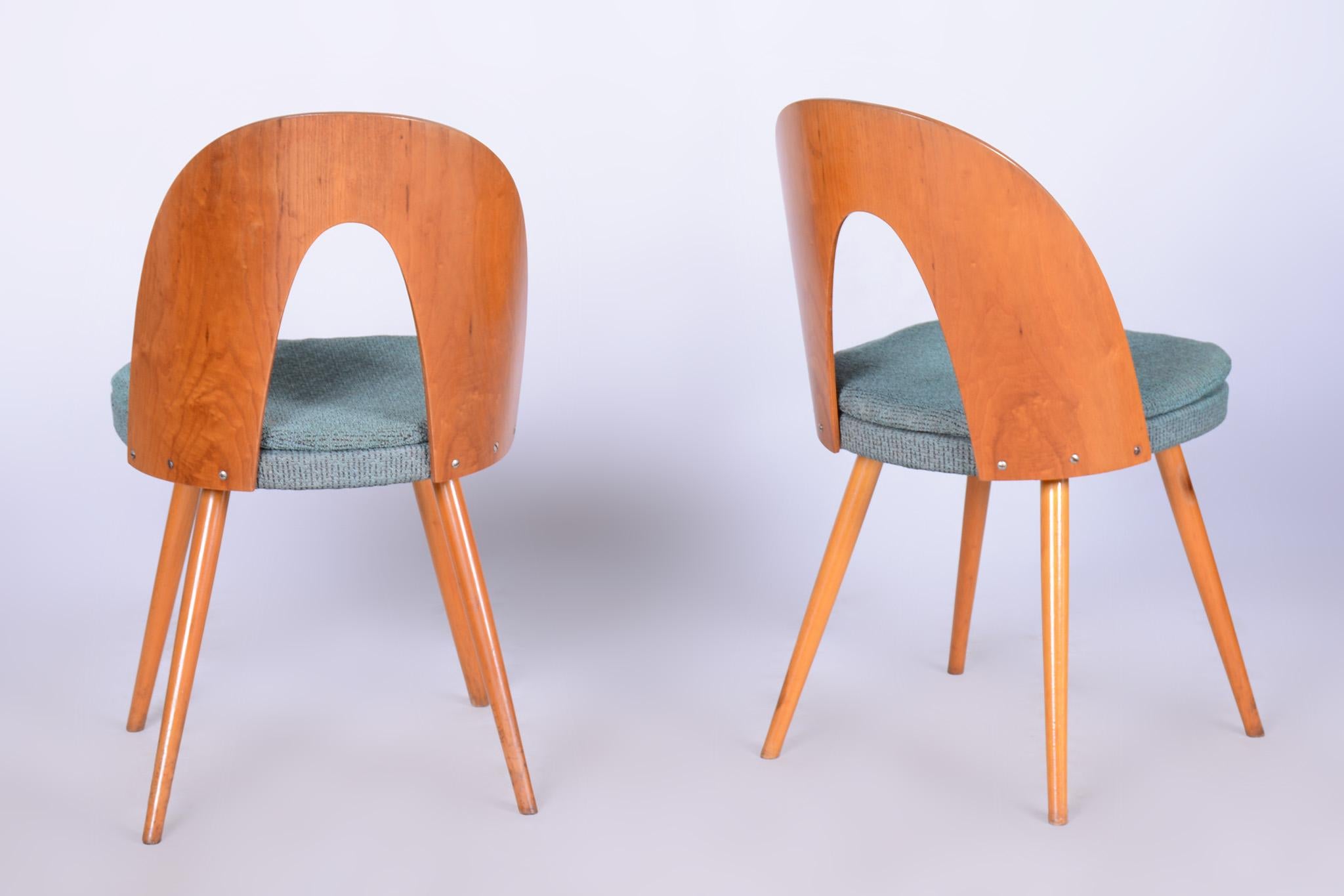 Set of four original midcentury ash chairs by Antonin Suman.

Architect: Antonín Šuman
Source: Czechia
Period: 1930-1939
Material: Ash, Fabric, Upholstery
Well-preserved condition.

Sold as a set.

In pristine original condition, the