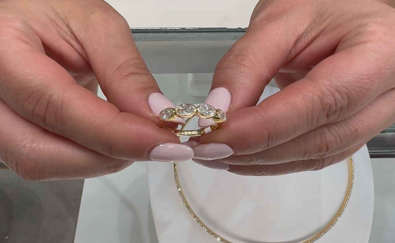 Four Oval Diamond Row Ring, East West Bezel Set in 18K Yellow Gold For Sale 1
