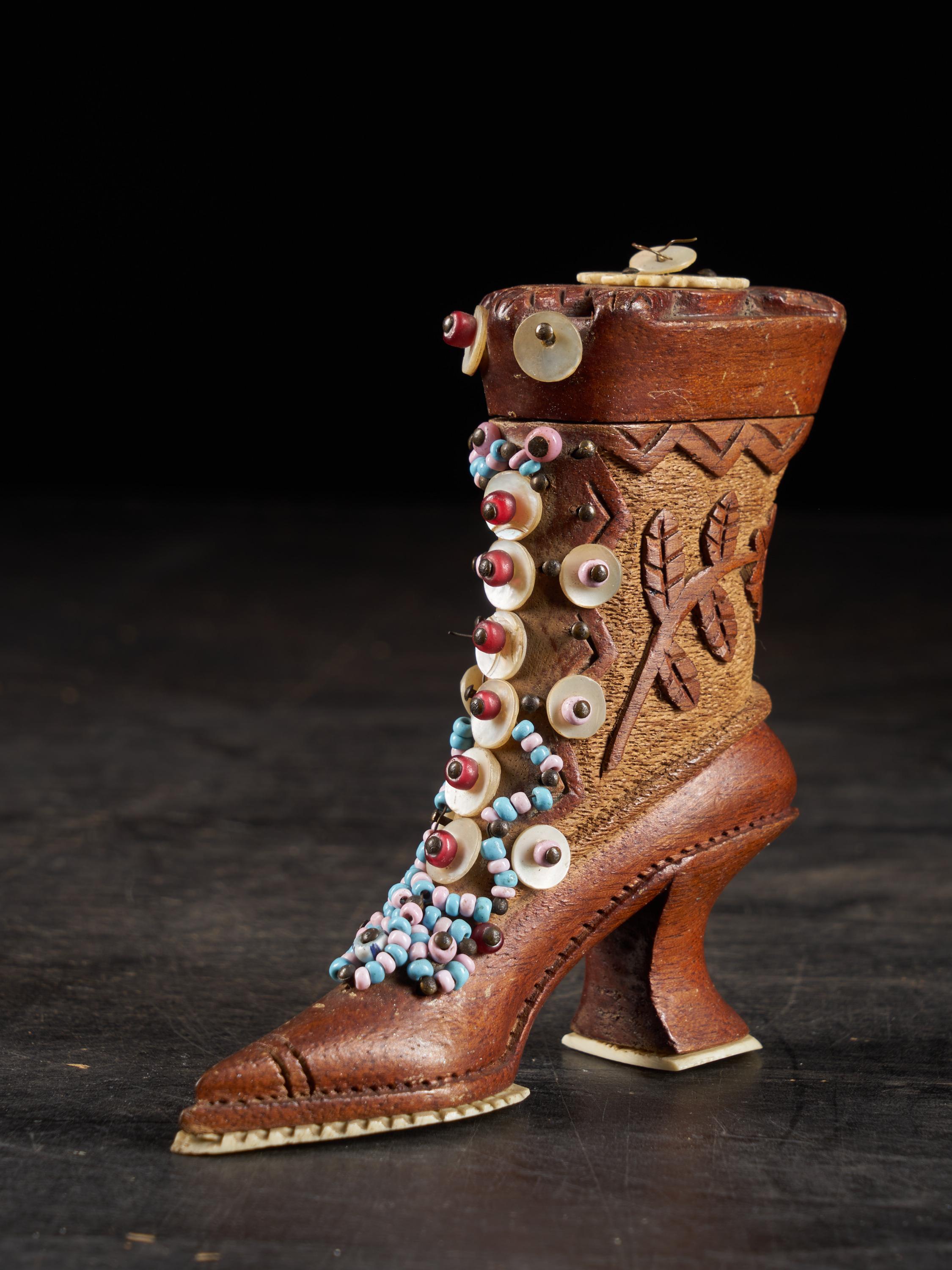 Mid-19th Century Four Pair of rare Georgian Miniature Mahogany Shoes decorated Mother of Pearl