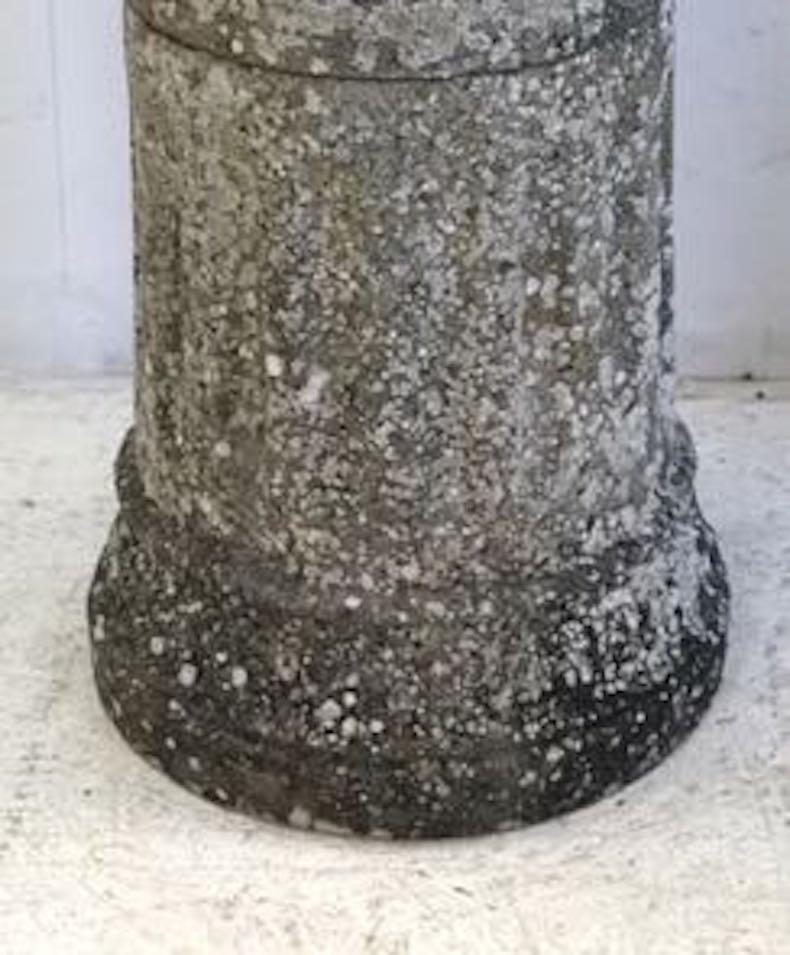 20th Century Pair of Sir Edwin Lutyens Stone Urns on Plinths, England, circa 1900