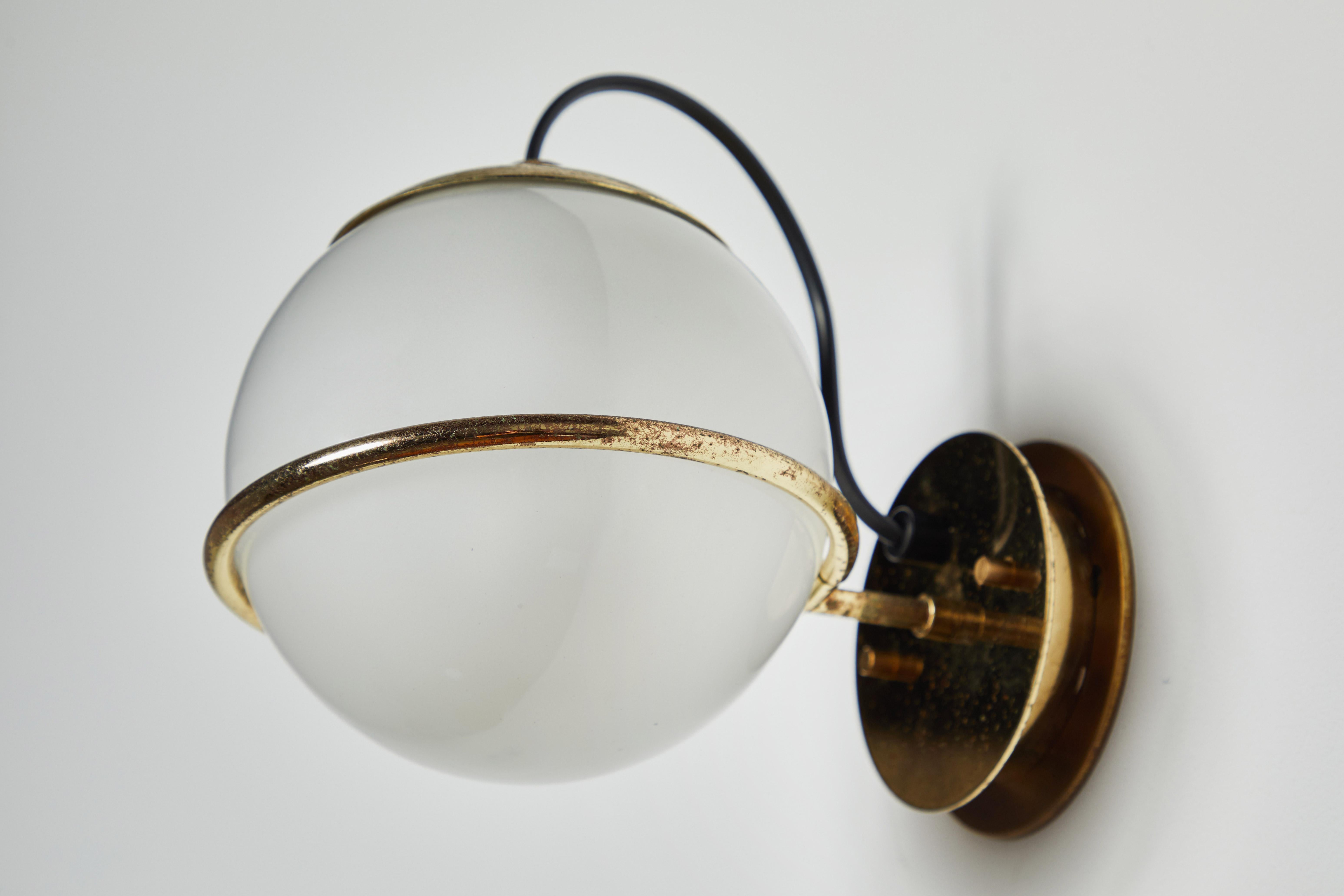 Pair of Model 237/1 Sconces by Gino Sarfatti for Arteluce 4