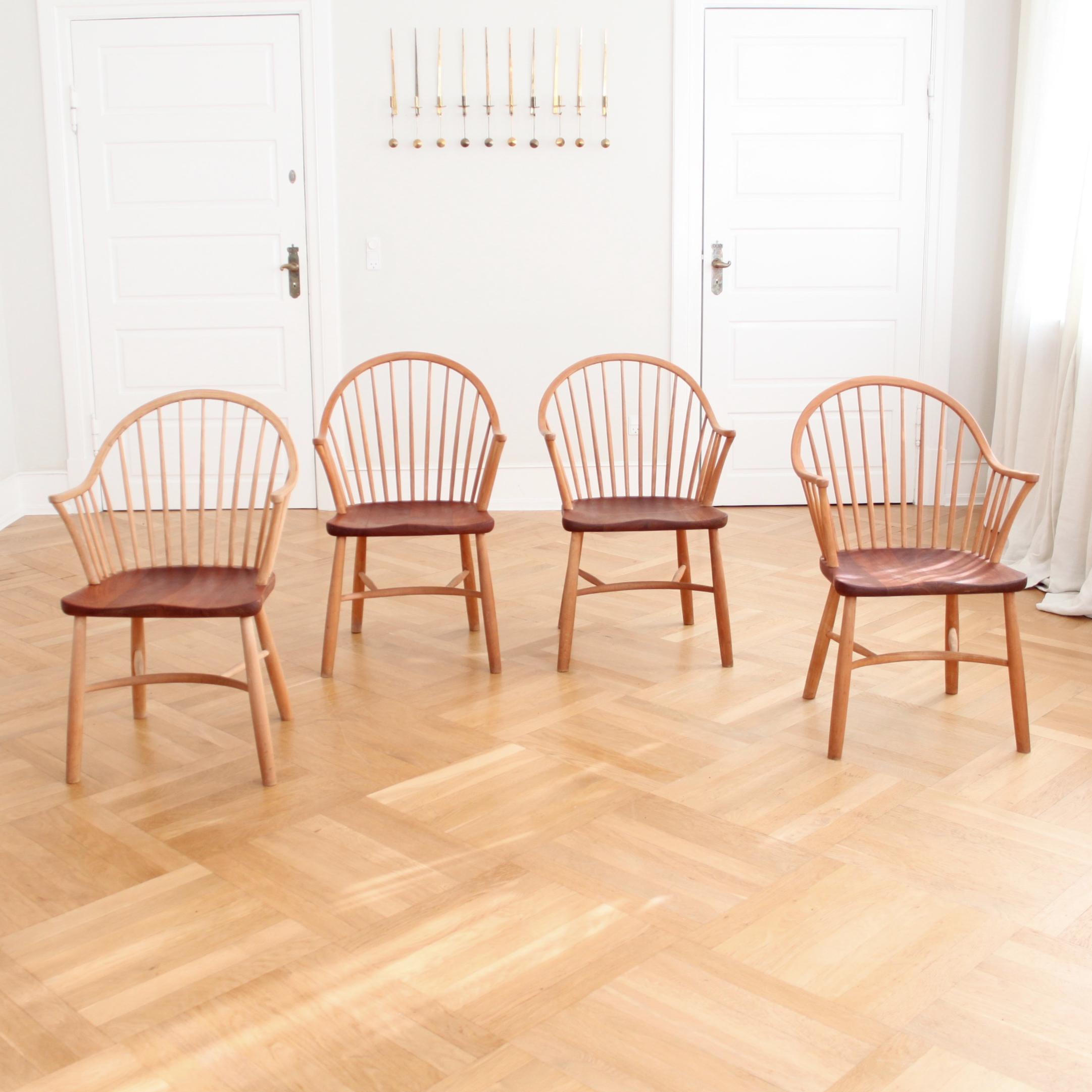 Scandinavian Modern Four Palle Suenson dining chairs, Au Coq D'Or, Fritz Hansen, Denmark 1947 For Sale