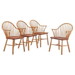 Vier Palle Suenson-Esszimmerstühle, Au Coq D'Or, Fritz Hansen, Dänemark 1947