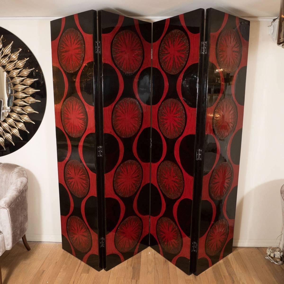 Four-panel black and red lacquered wood screen with modern design.