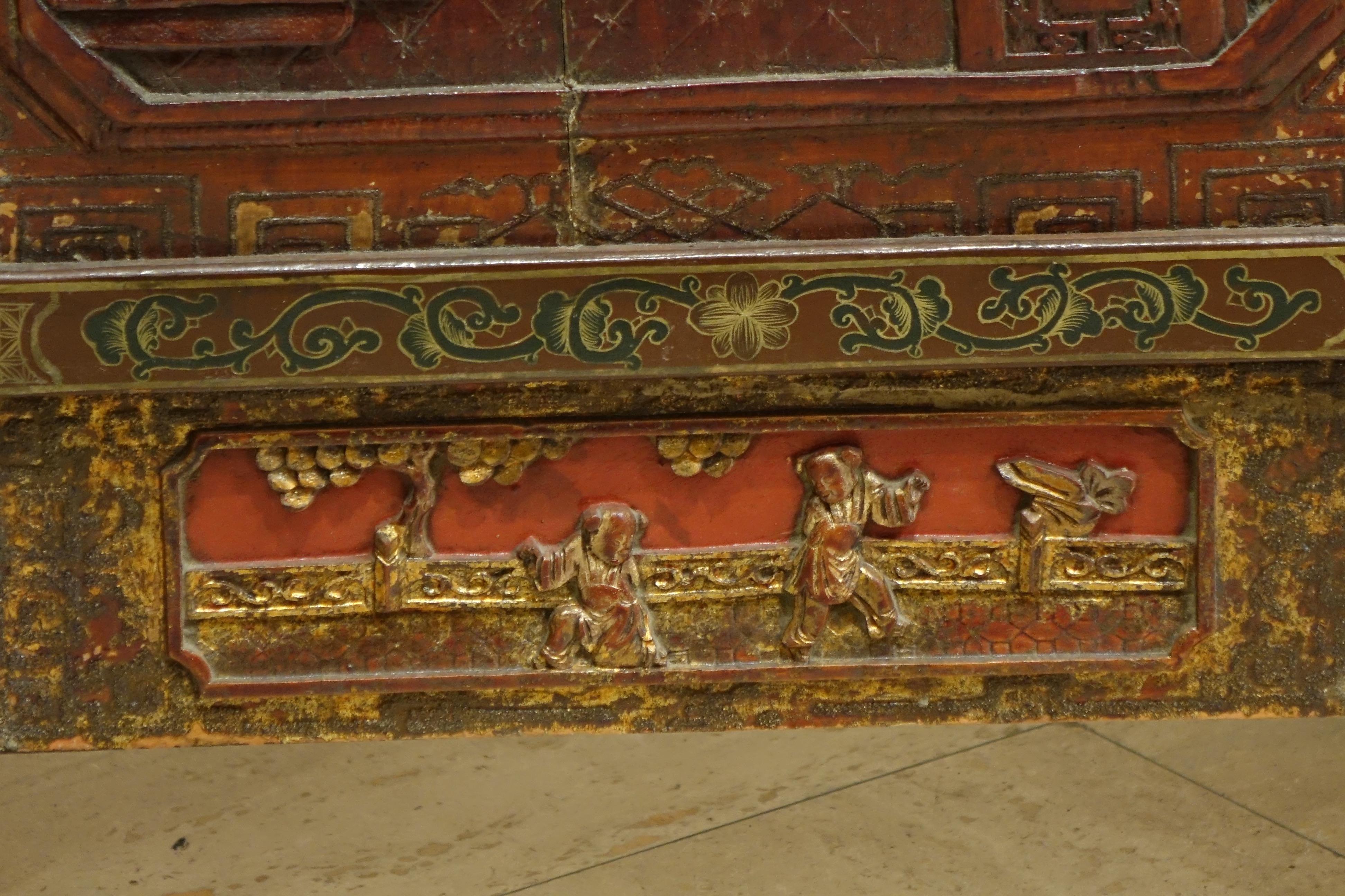 Four-Panel Carved Wood and Red Lacquered Screen, China, circa 1900 For Sale 3