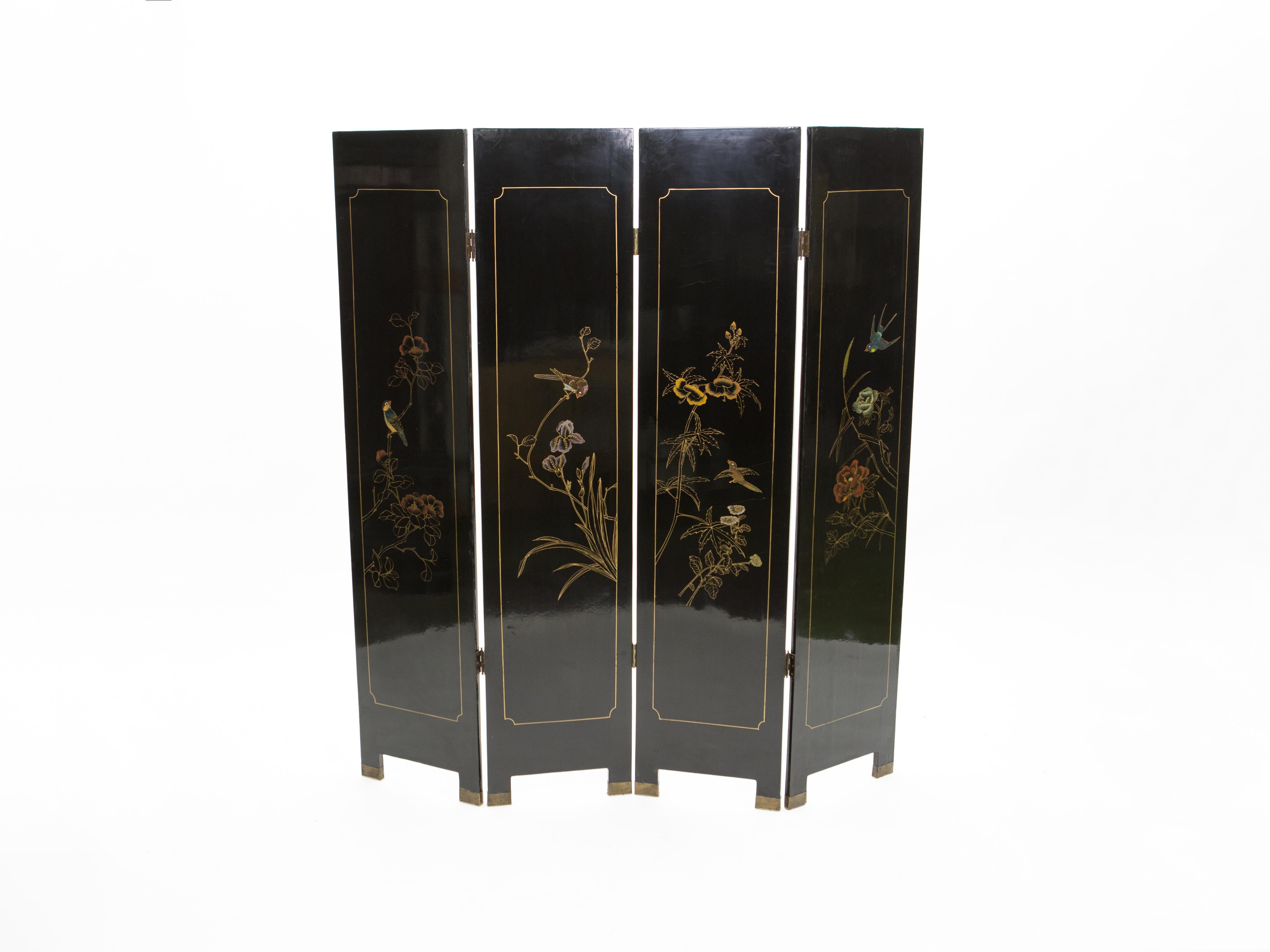 Mid-20th Century Four Panel Chinese Lacquered soapstones Scenery Screen 1940s