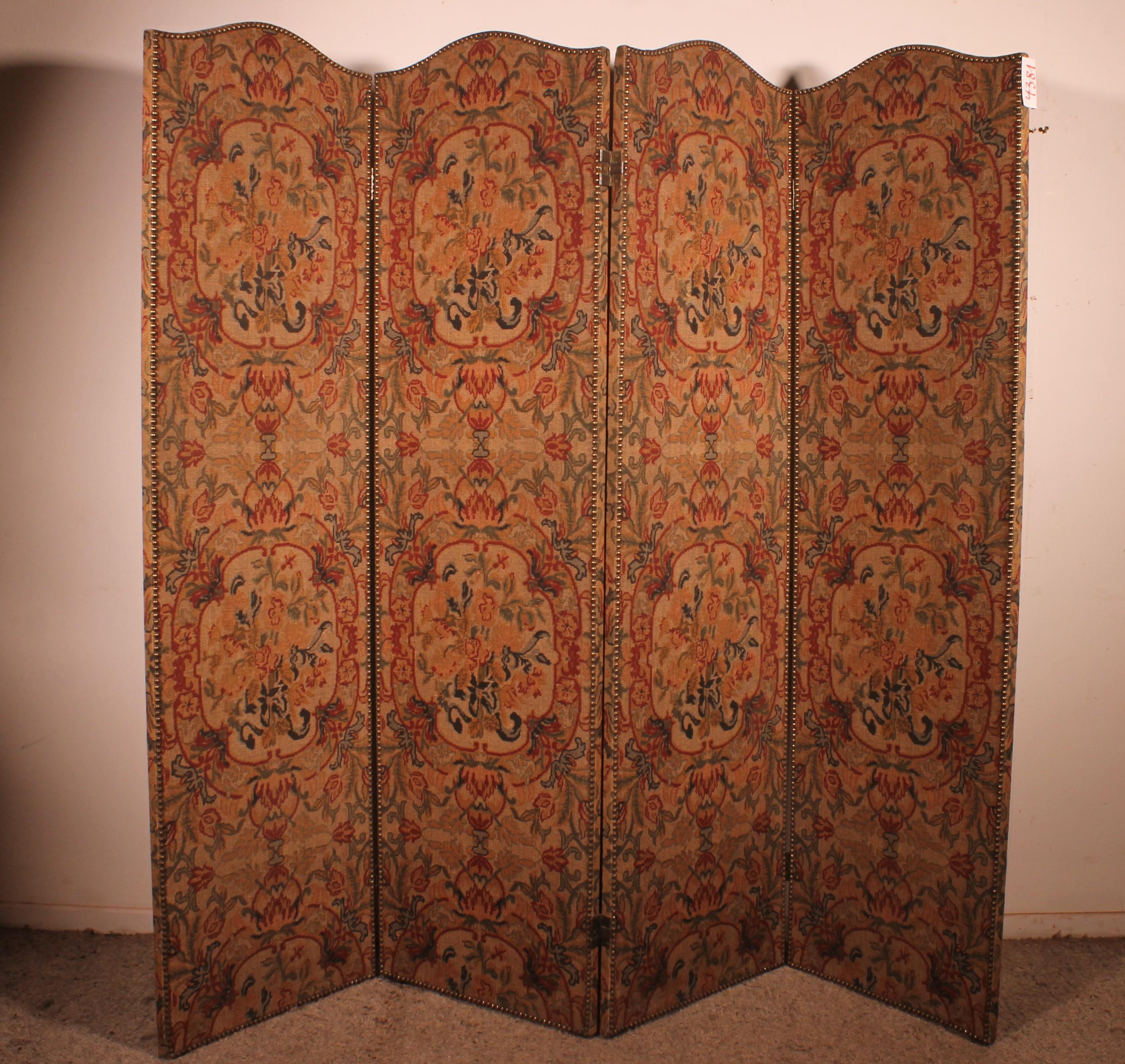 Four-panel Screen Painted Ony Fabric From The 19th Century For Sale 2