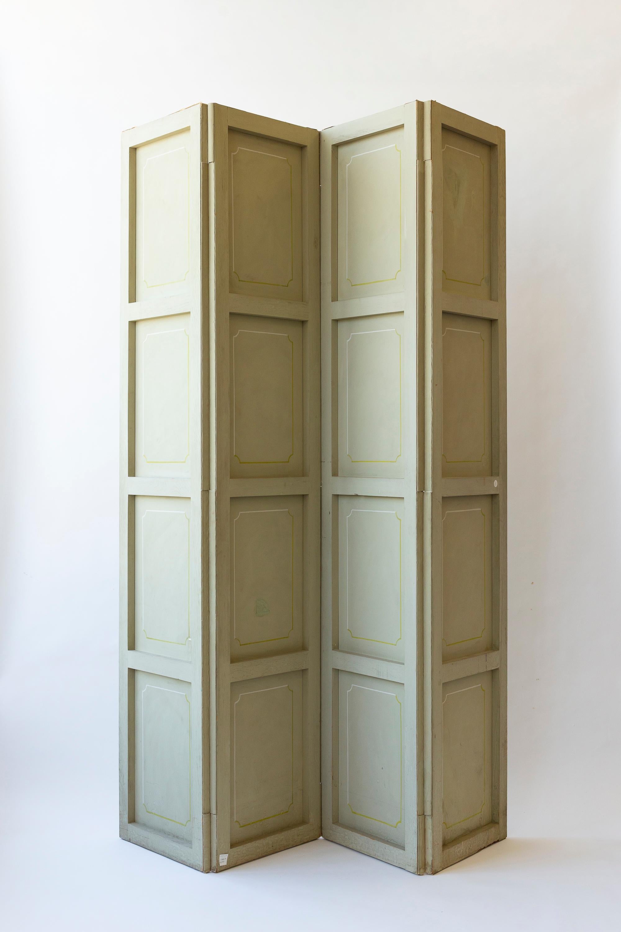 Exportation chinoise Paravent à quatre panneaux avec papier peint floral chinois ancien peint à la main en vente