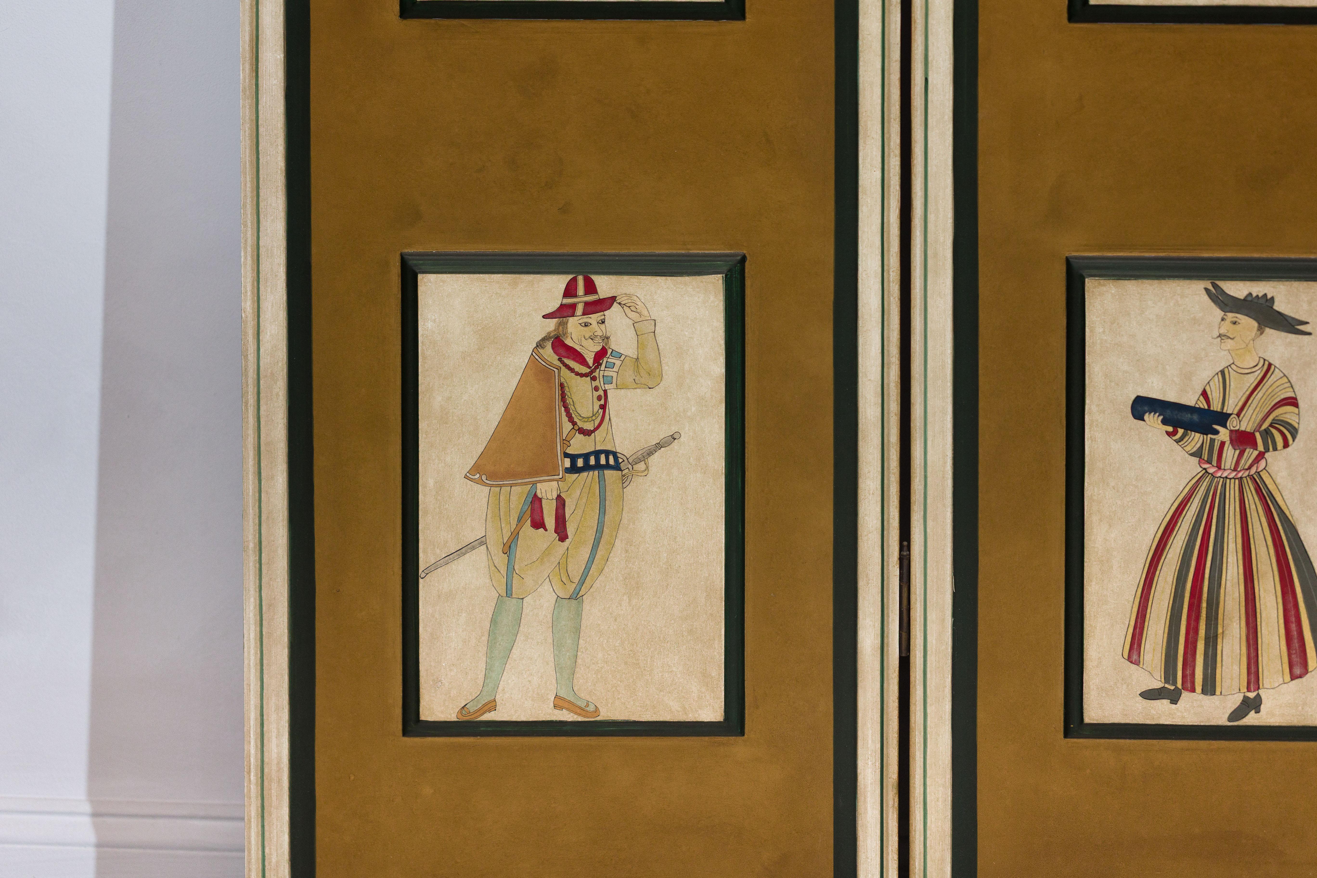 Paravento a quattro pannelli con figure di costumi teatrali dipinte su pannelli rialzati in vendita 4