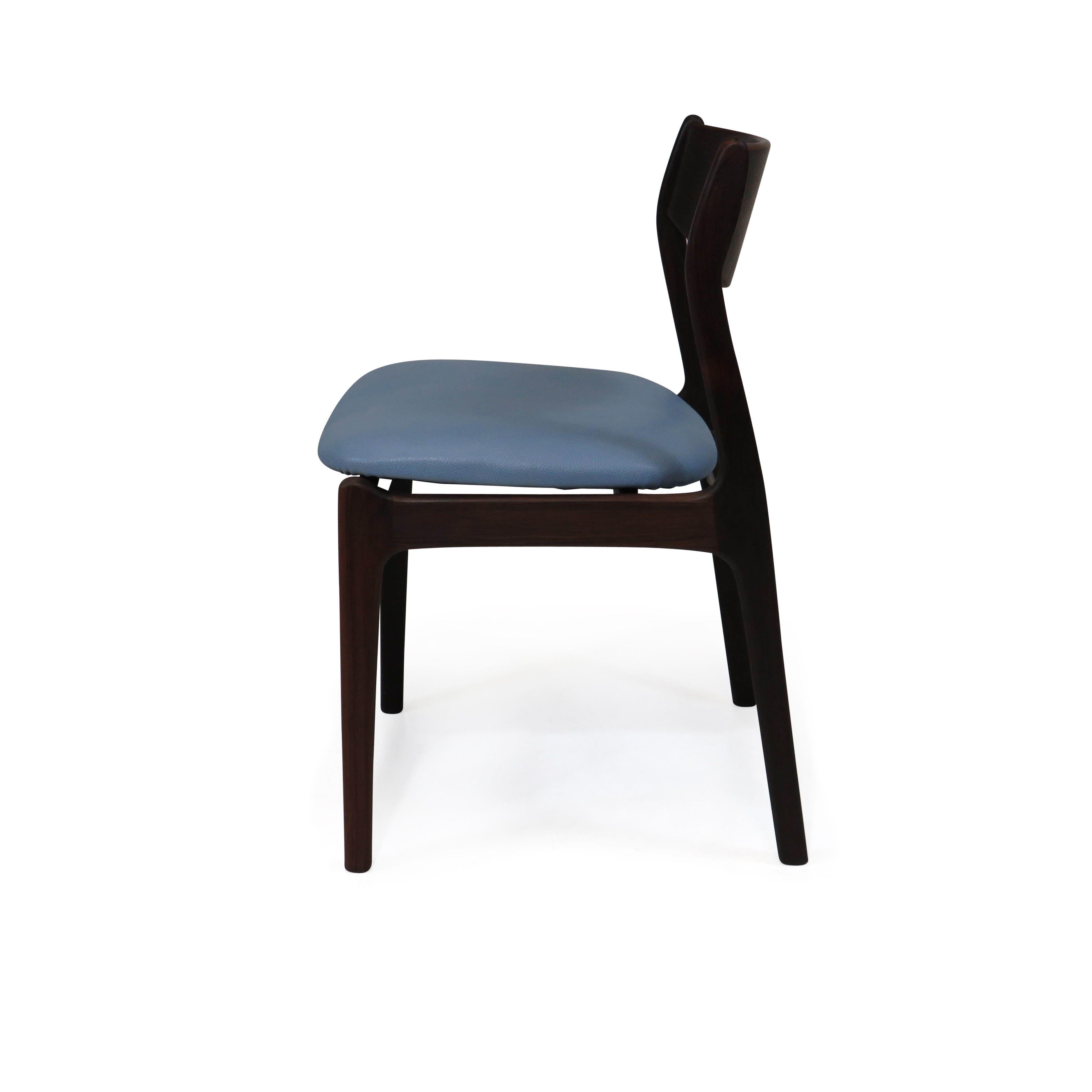Four PE Jorgensen Danish Rosewood Dining Chairs in Sky Blue Leather For Sale 2