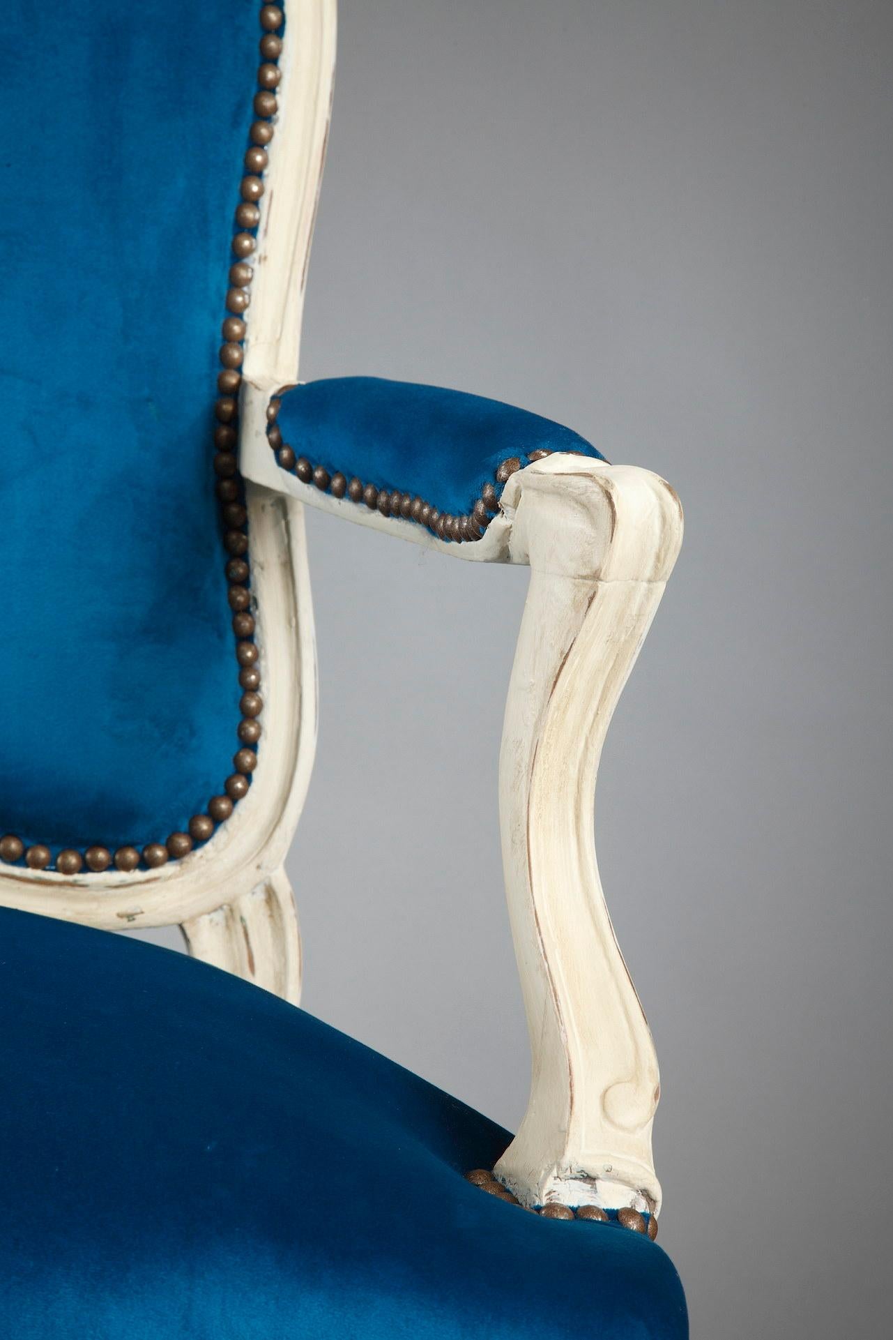 Four Peacock Blue Velvet Armchairs from the Louis XV Period For Sale 8