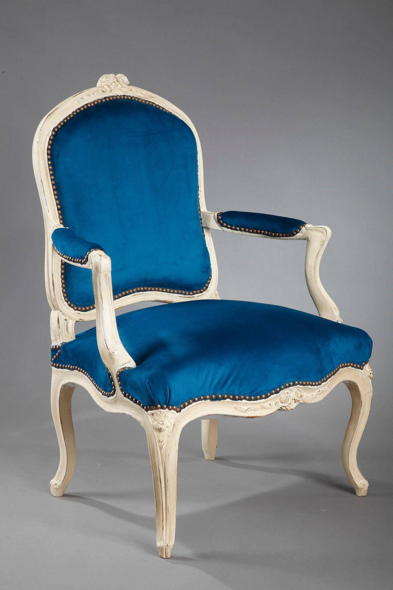 Four Peacock Blue Velvet Armchairs from the Louis XV Period For Sale 2