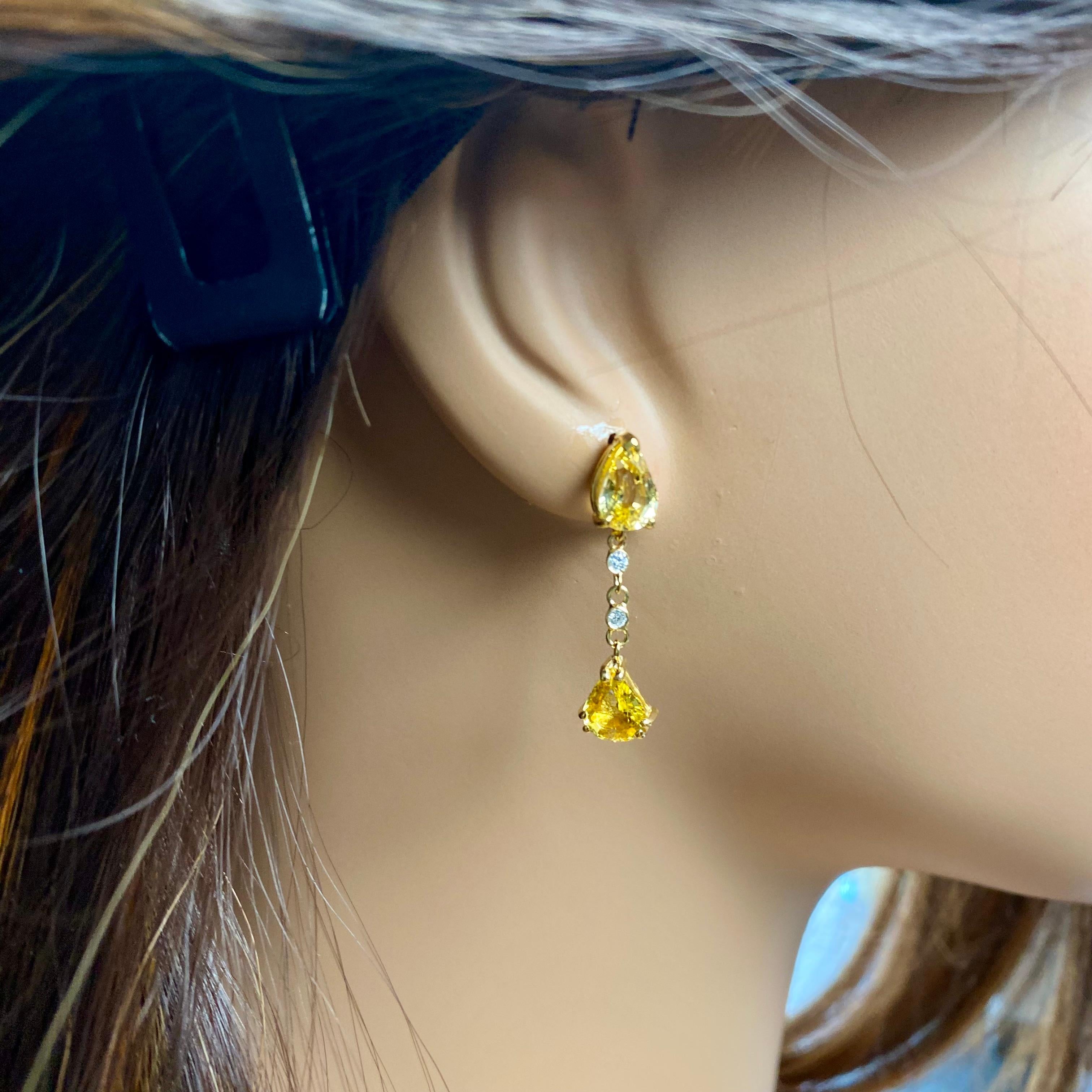 Women's or Men's Four Pear Ceylon Yellow Sapphire Diamond 5.30 Carat Gold 1.20 Inch Long Earrings For Sale