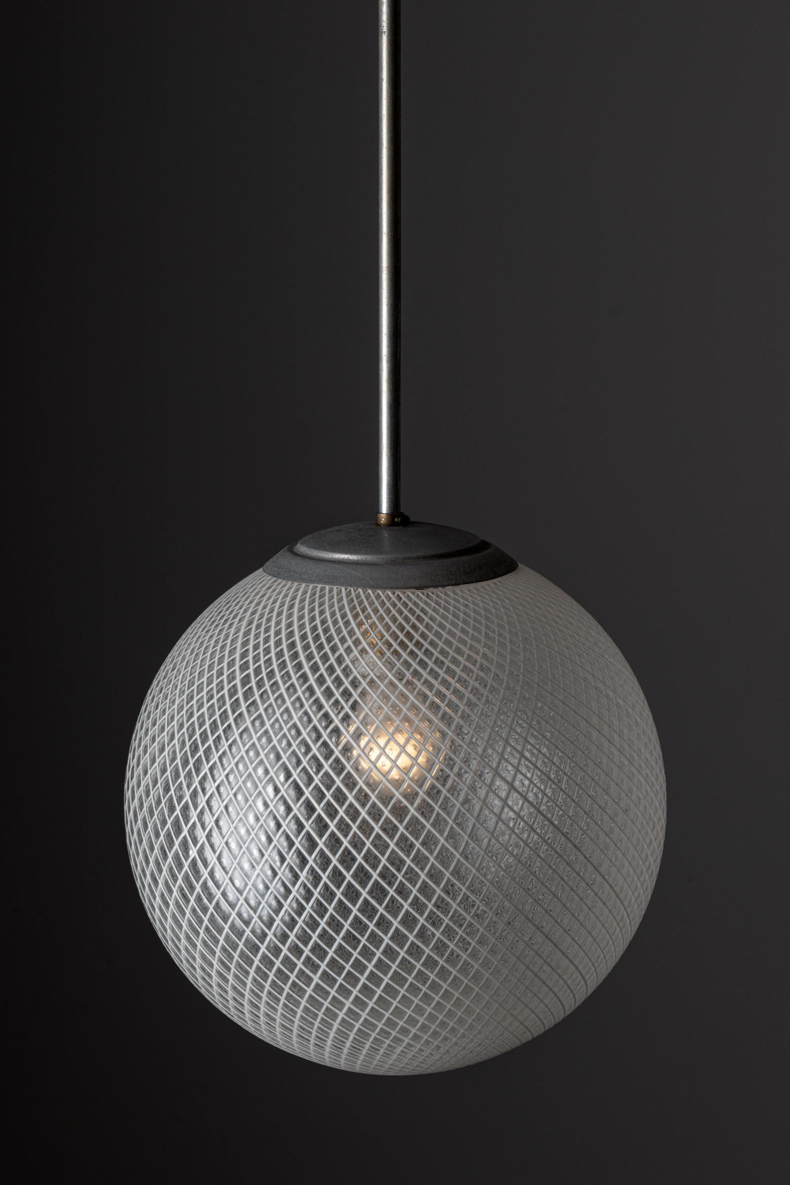 Single Pendant Light by Carlo Scarpa for Venini In Good Condition In Los Angeles, CA