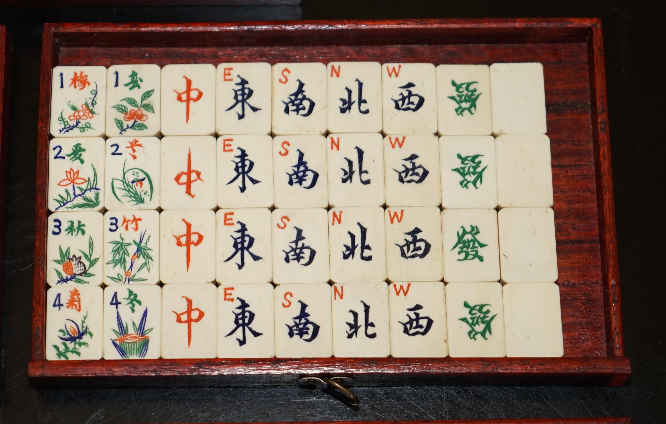 FOUR PERSON ANTIQUE MAHJONG SUITE CIRCA 1920's CHINESE EXPORT PERIOD WITH STAND For Sale 3