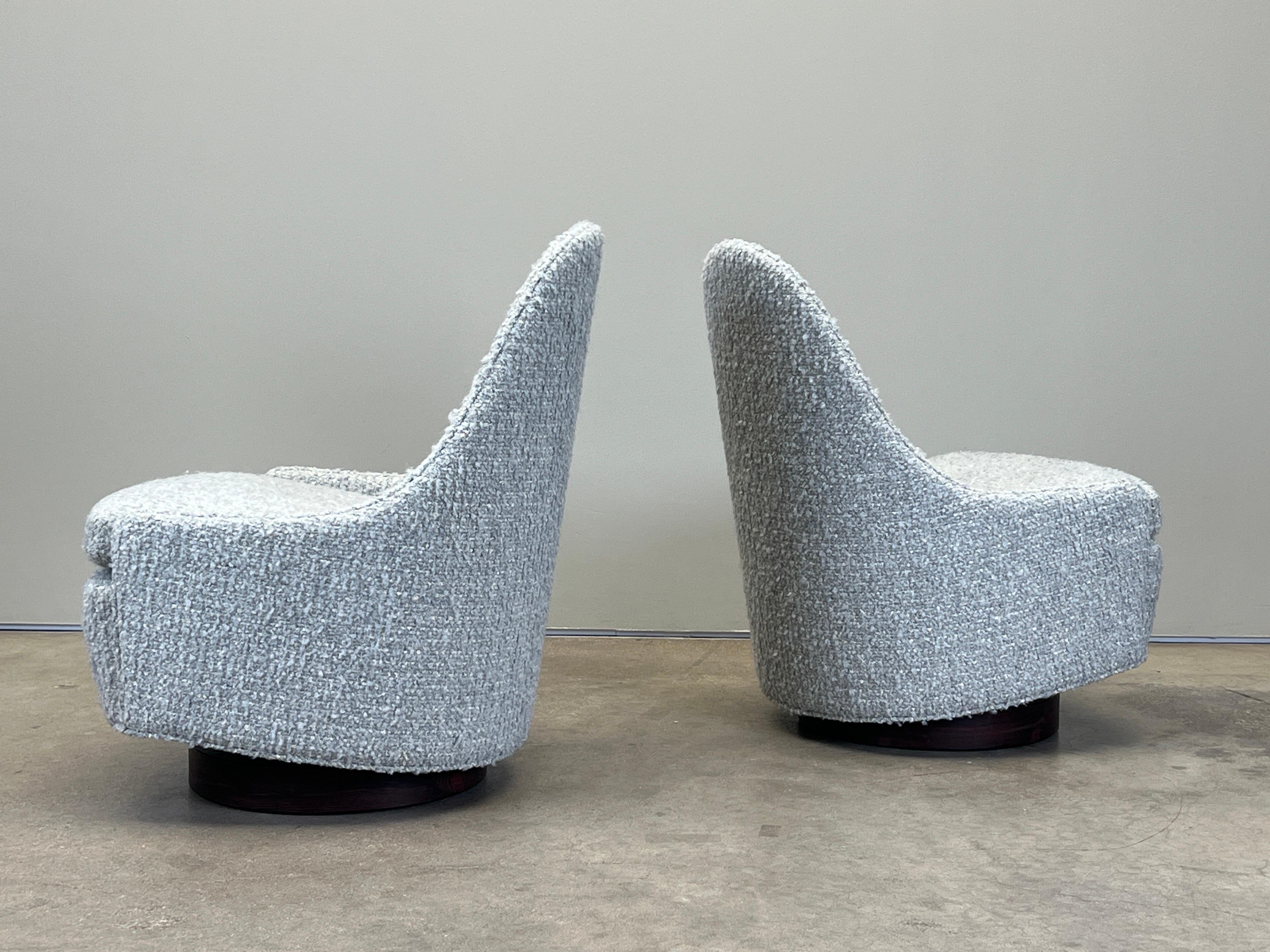 Quatre petites chaises pivotantes et à bascule de Milo Baughman en vente 6