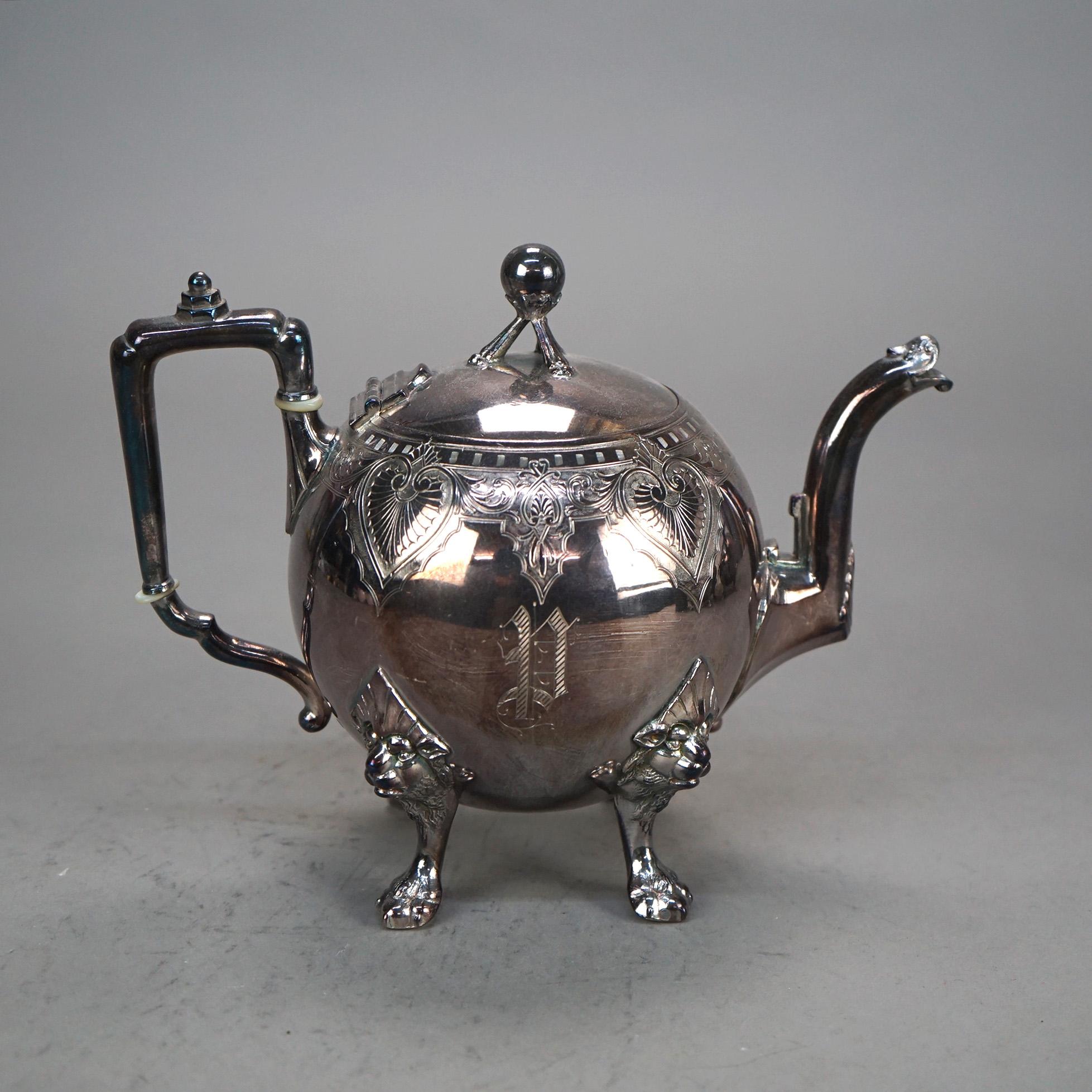 XIX secolo Servizio da tè antico a quattro pezzi con piede d'artiglio figurato in argento C1890 in vendita